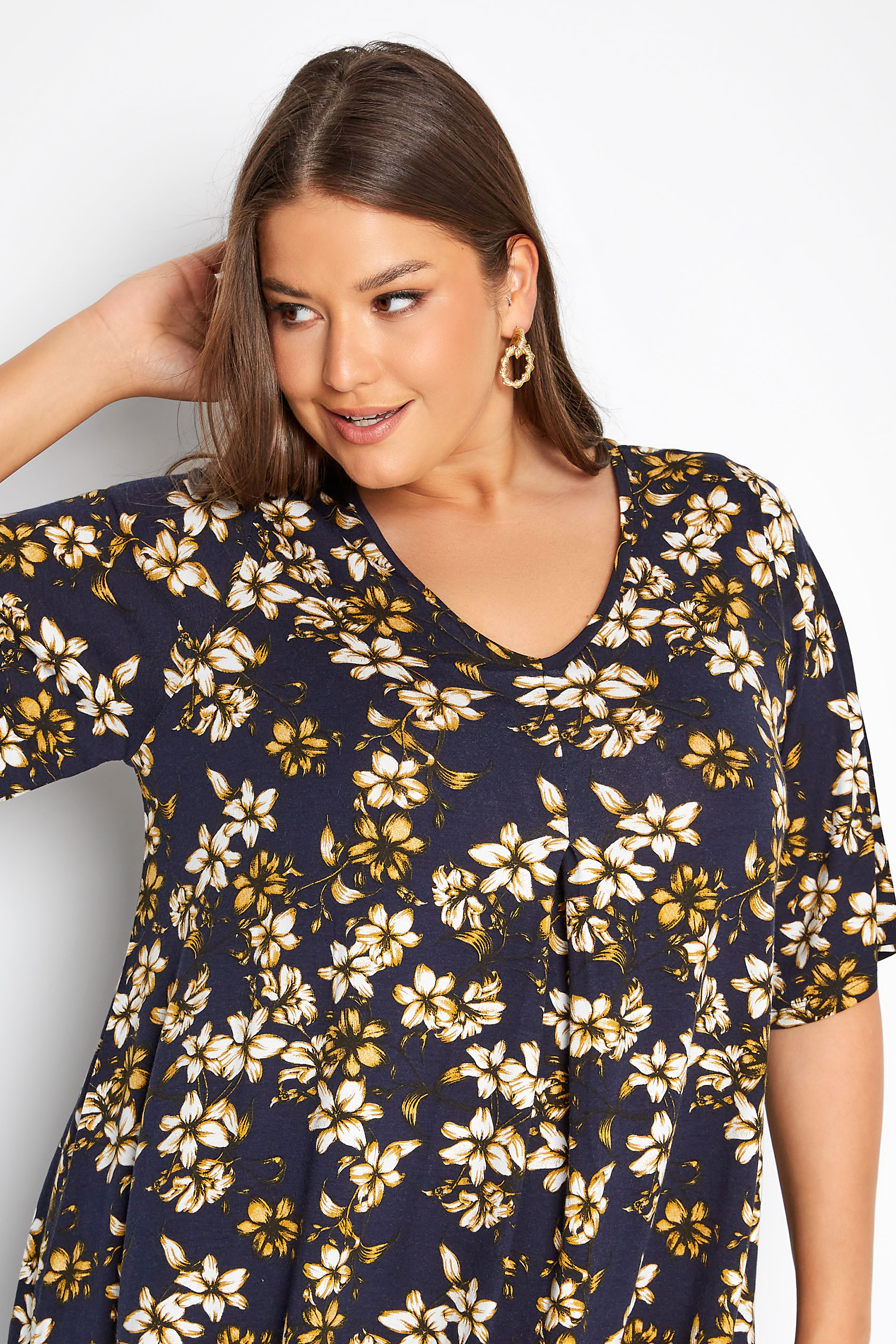 Plus Size Black Floral Print Tunic Top | Yours Clothing 3