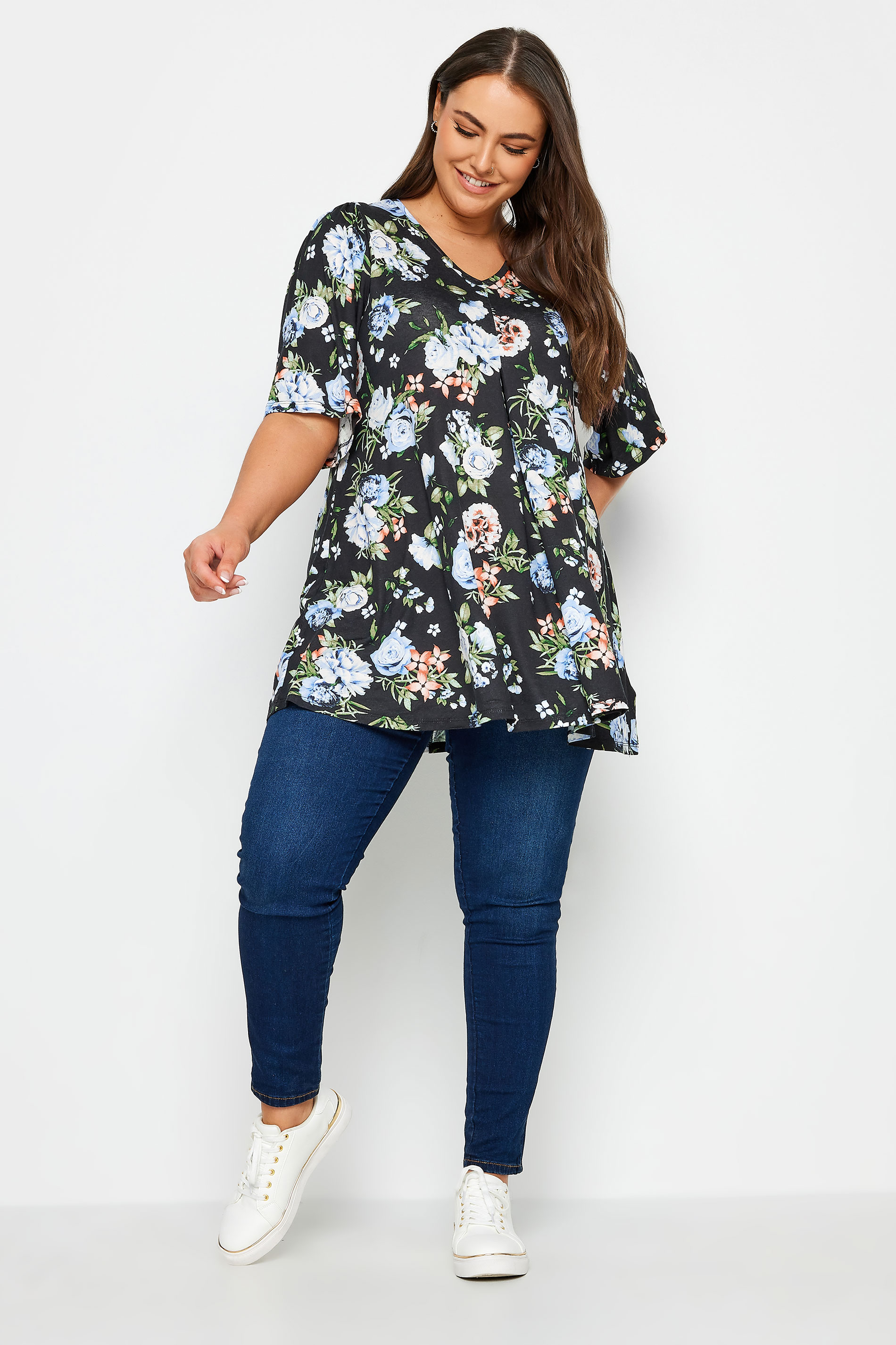 YOURS Plus Size Black & Blue Floral Print Pleated Swing Top | Yours ...