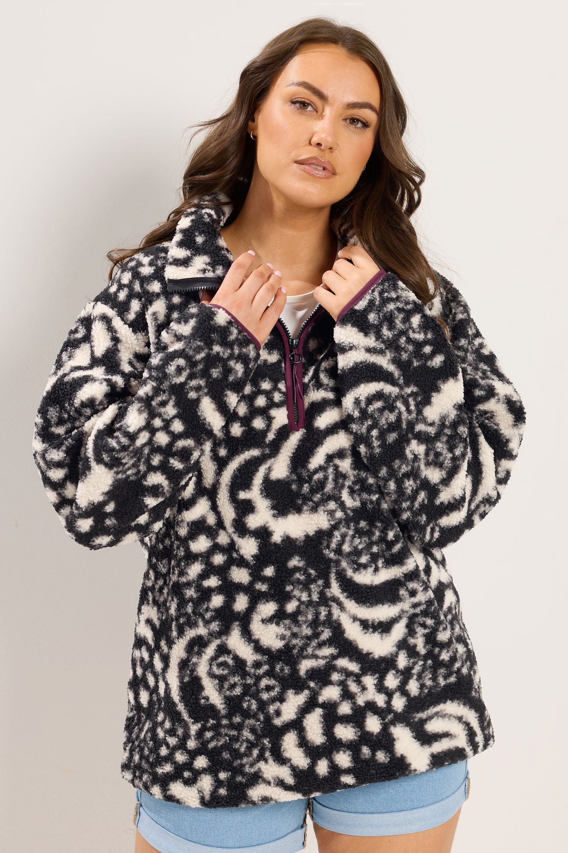YOURS Plus Size Black Animal Print Borg Fleece | Yours Clothing 3