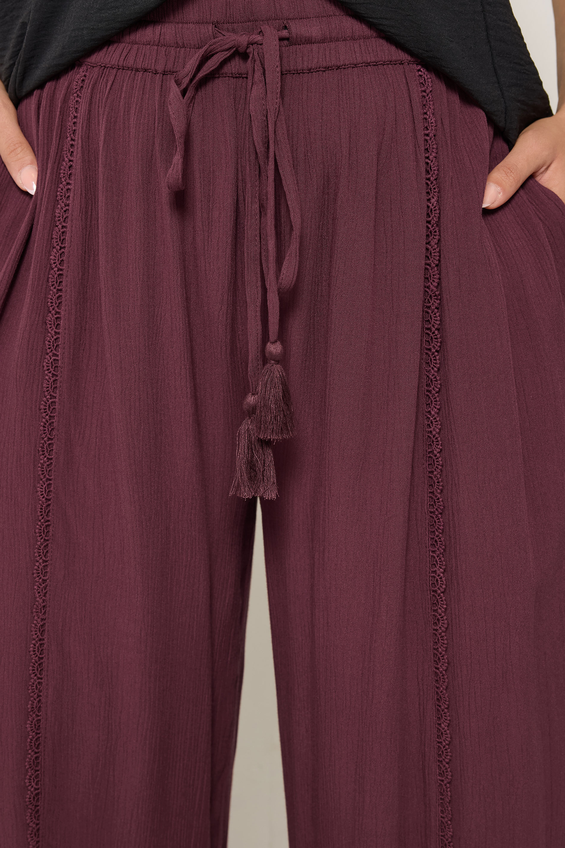 YOURS Plus Size Berry Red Scallop Crinkle Cropped Trousers | Yours Clothing 4