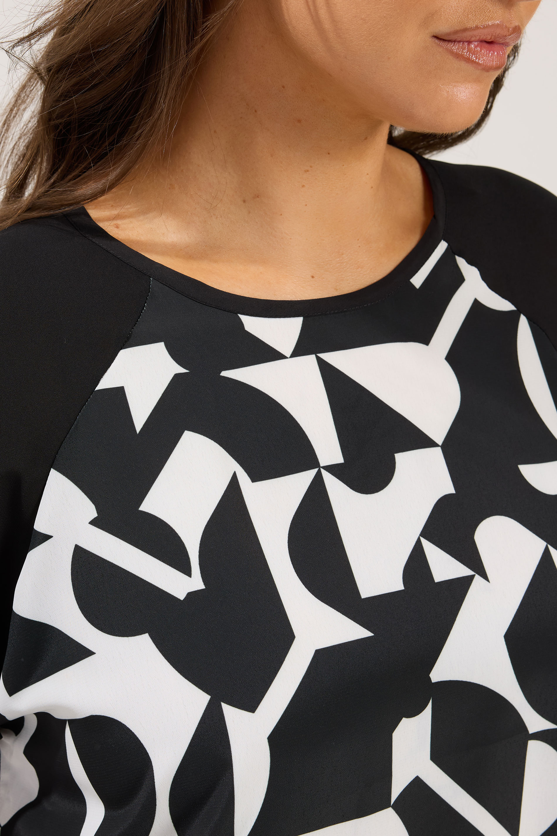 YOURS Plus Size Black Abstract Contrast Sleeve Top | Yours Clothing 4