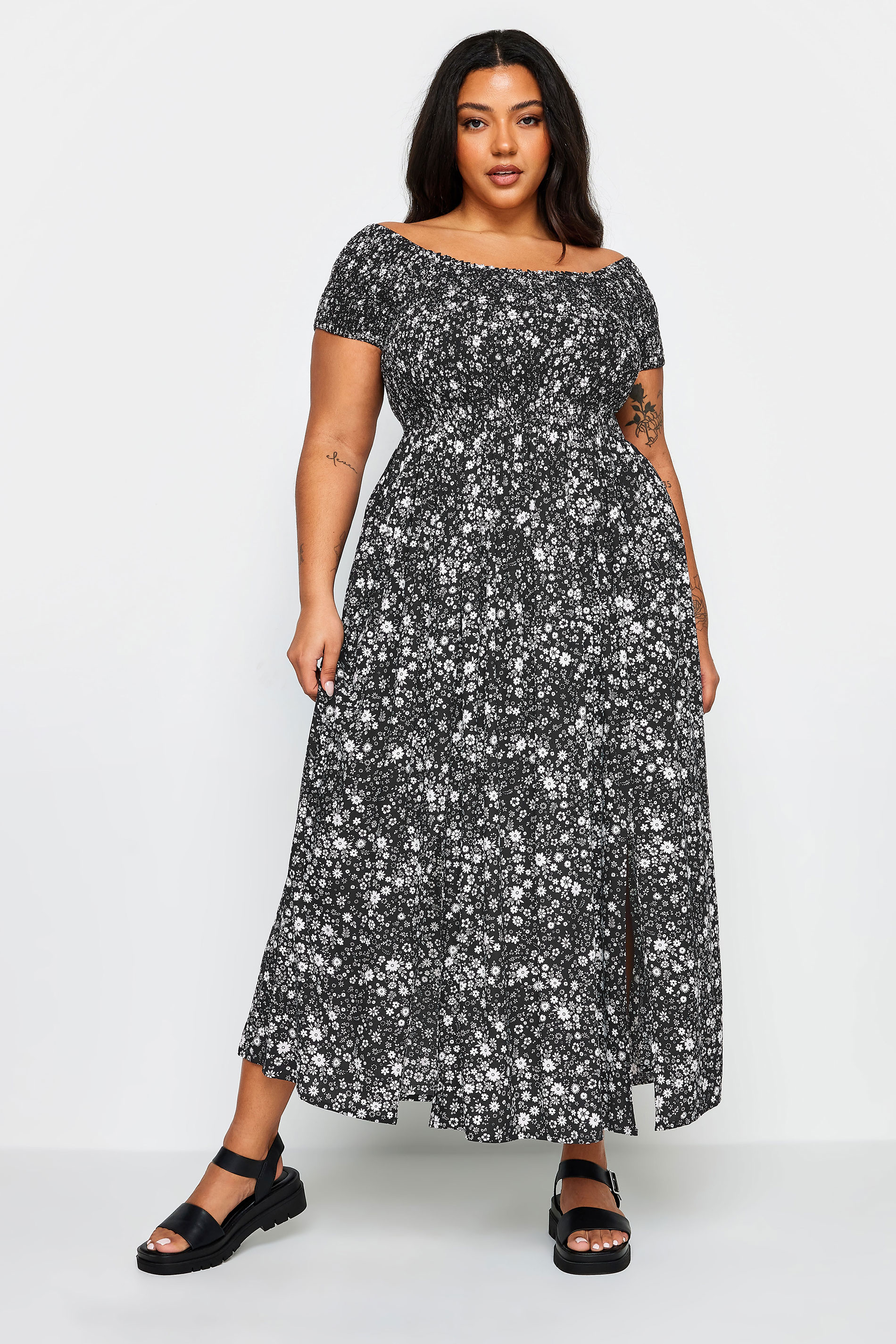 YOURS Plus Size Black Ditsy Floral Print Shirred Maxi Dress | Yours Clothing 1