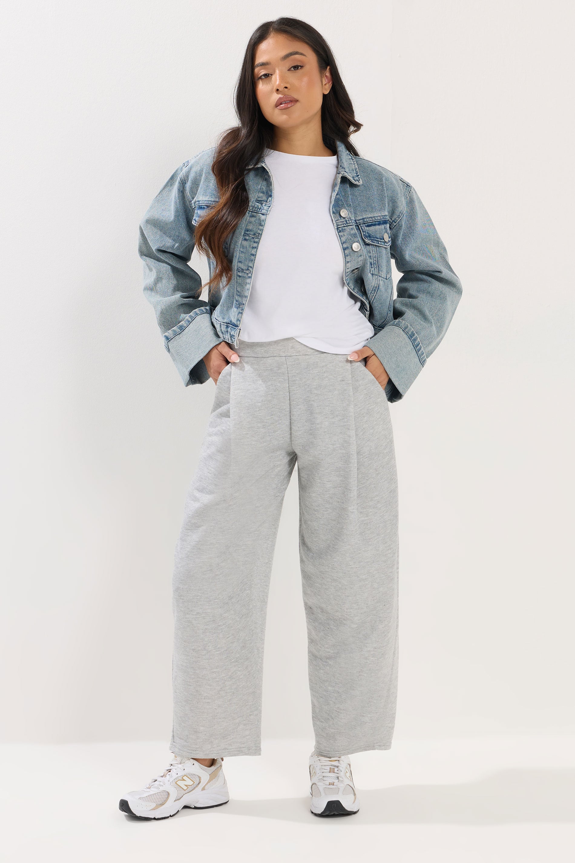 PixieGirl Petite Women's Grey Marl Jersey Pleated Barrel Trousers | PixieGirl 3