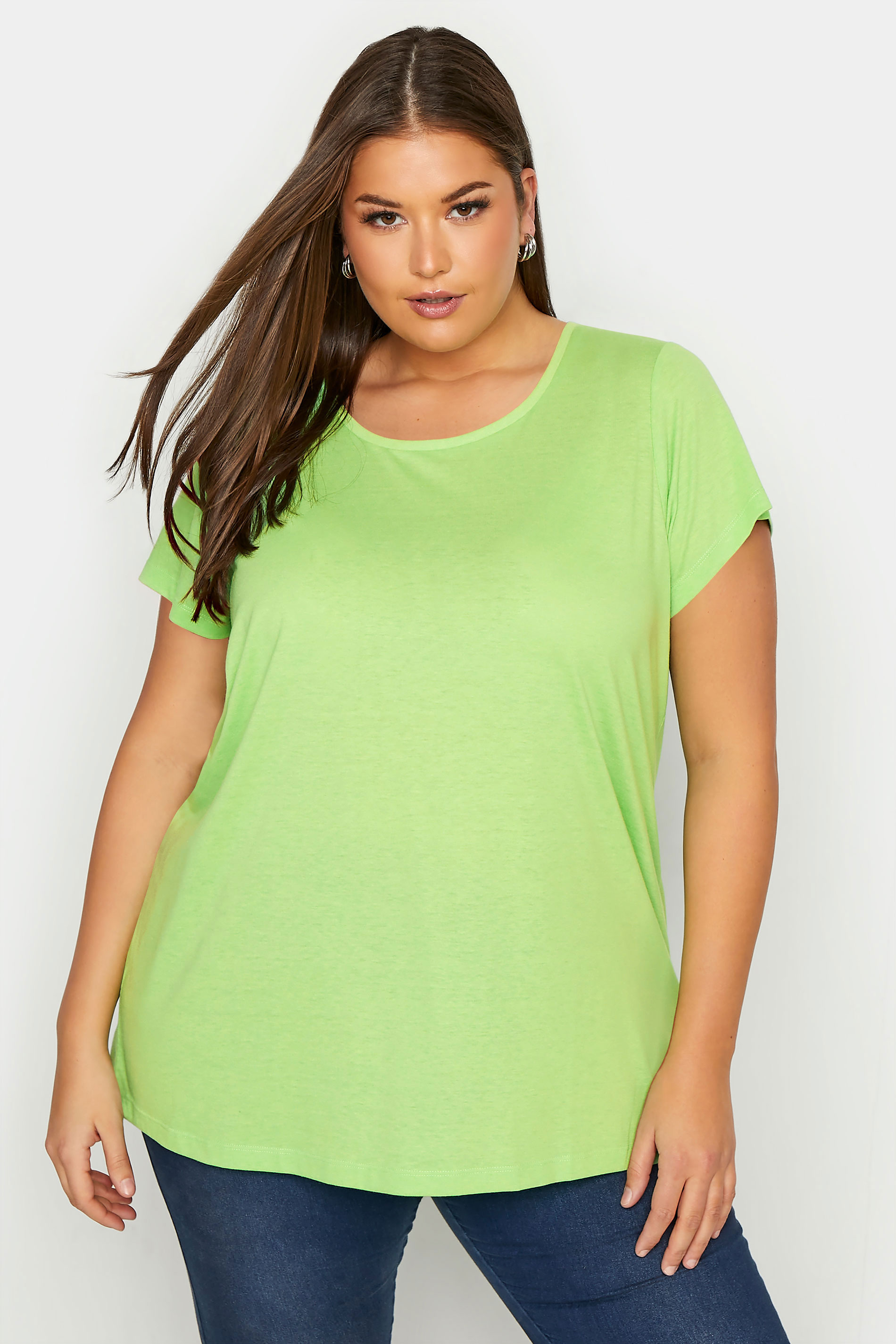Curve Green Short Sleeve Basic T-Shirt 1