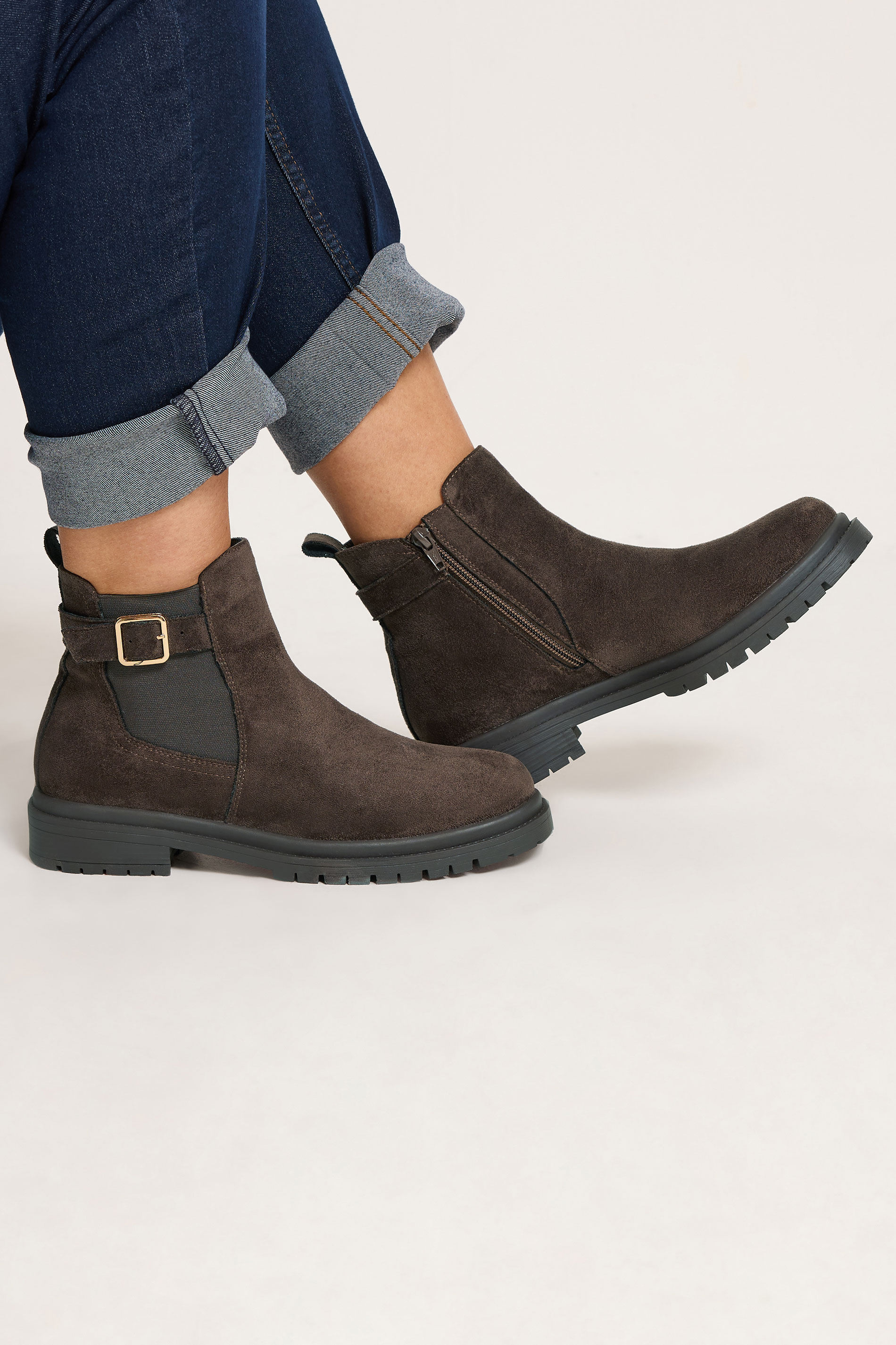 Yours Bruine Imitatieleren Chelsea Boots Met Gesp In Brede E En Extra Brede Eeepasvormsize 37EEE
