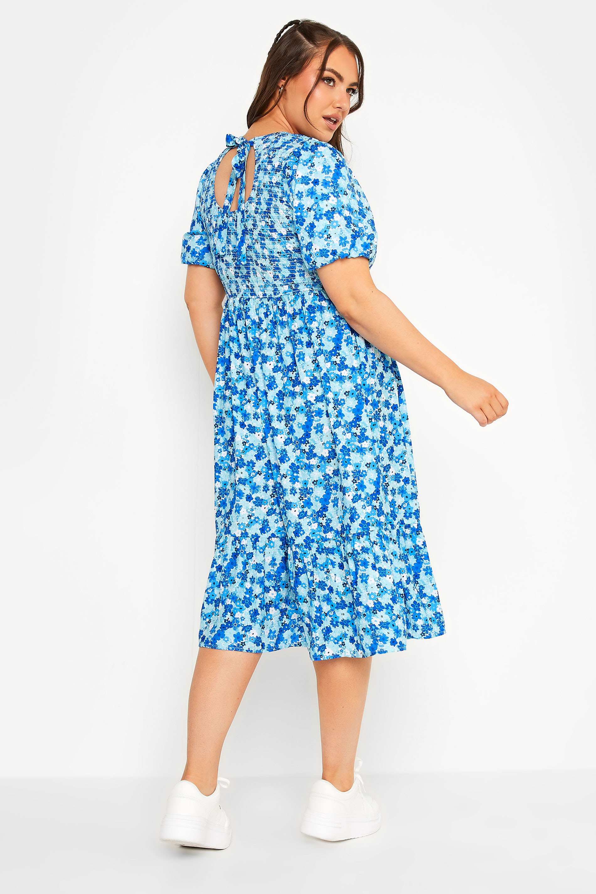 LIMITED COLLECTION Plus Size Curve Blue Ditsy Print Shirred Midaxi Dress | Yours Clothing  2