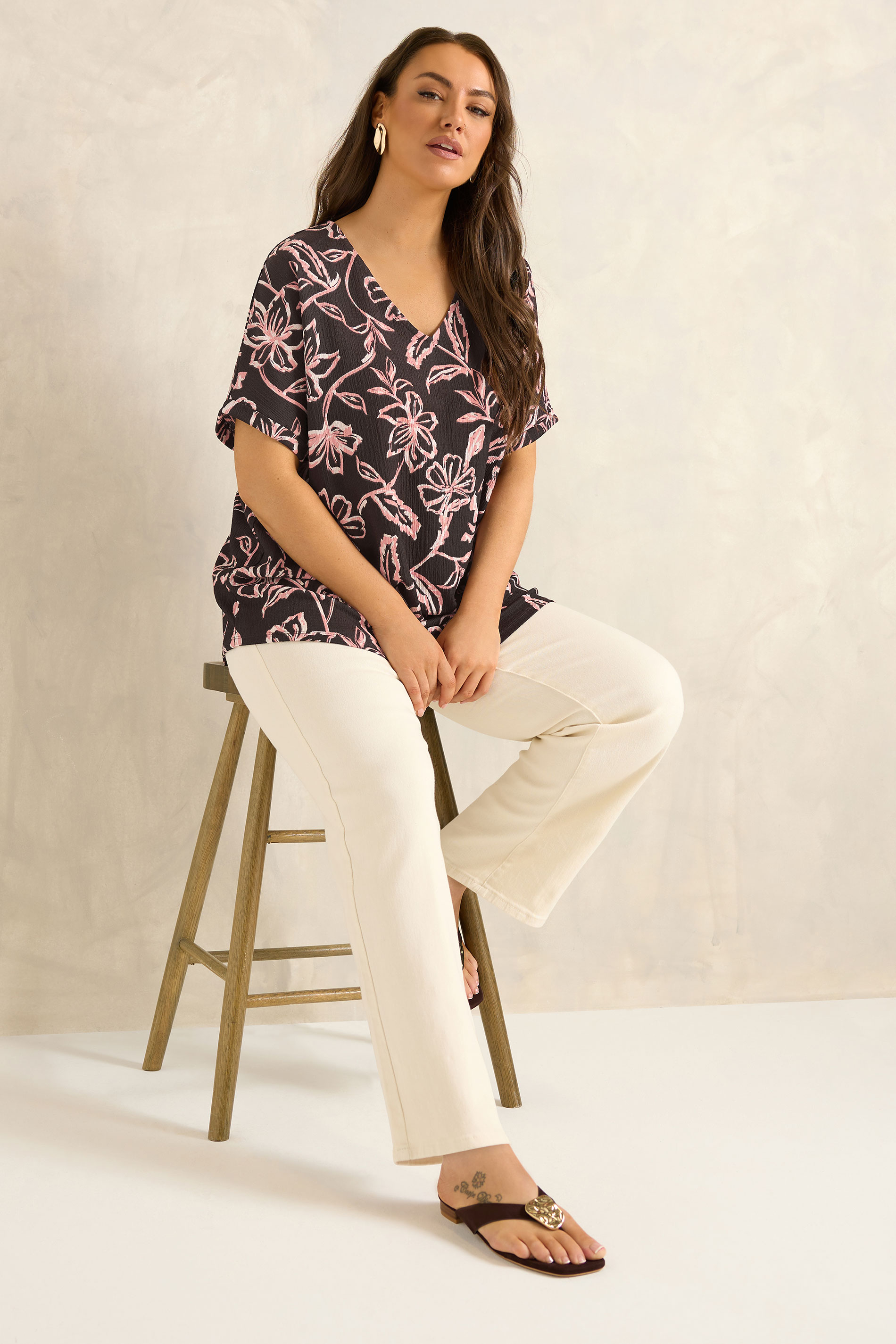 EVANS Plus Size Chocolate Brown Floral Crinkle Top | Evans 1