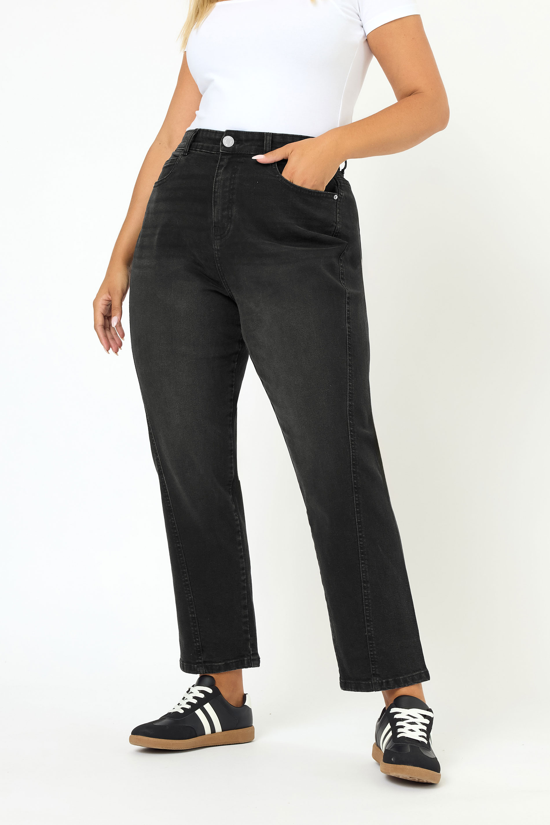 Black Yours Curve Washed Carrot Leg Jeans, Women's Curve & Plus Size, Yours