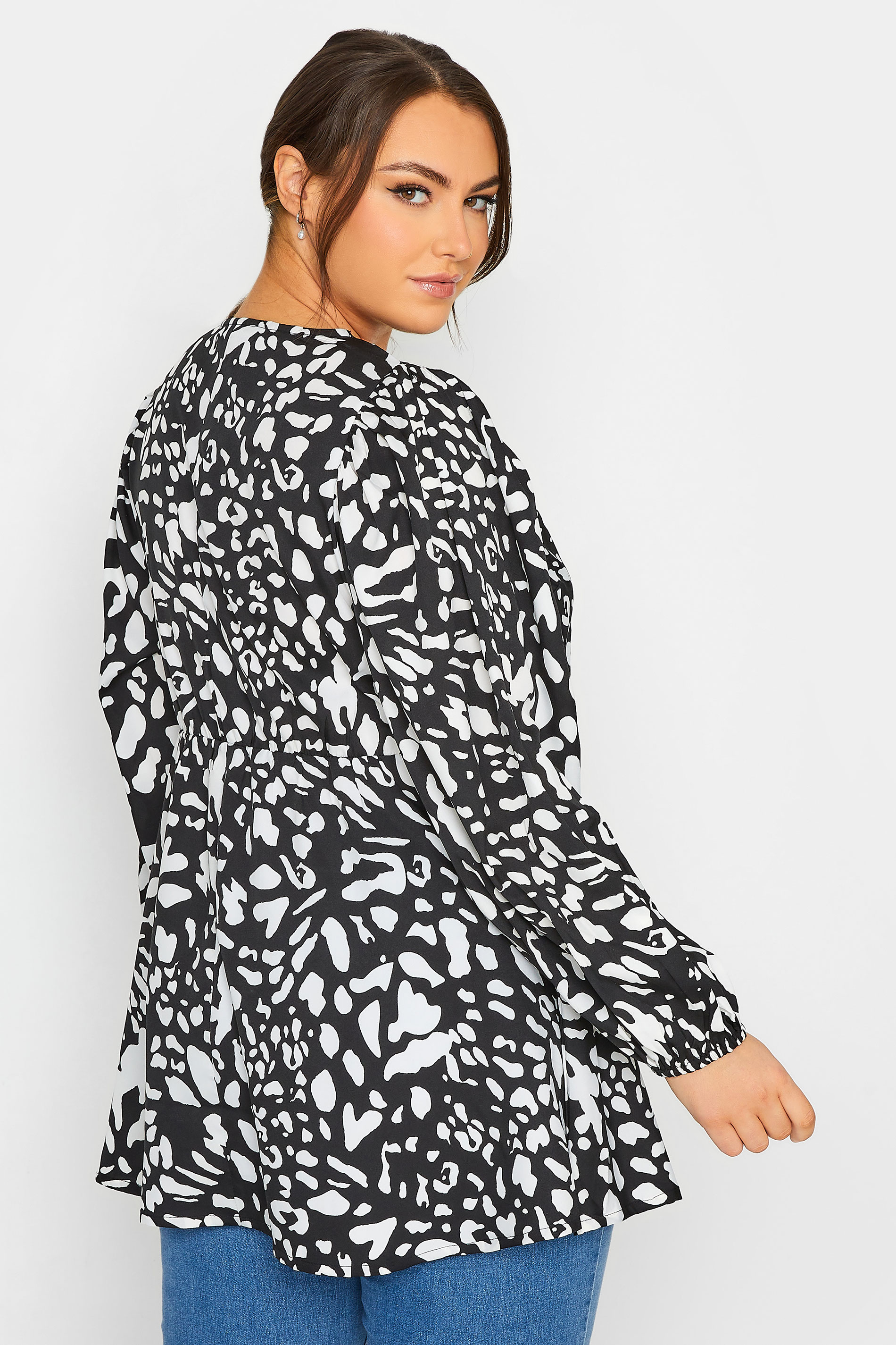 LIMITED COLLECTION Plus Size Black Animal Print Lace Blouse | Yours Clothing 3