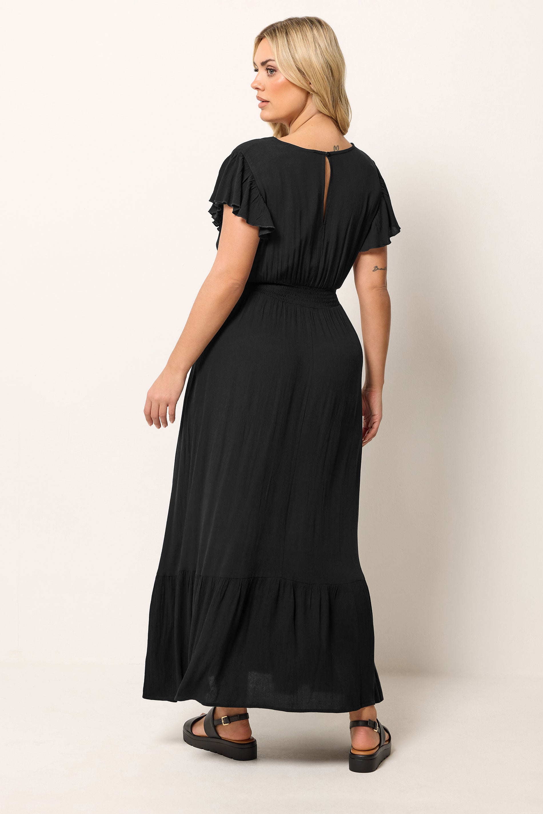 YOURS Plus Size Black Shirred Crinkle Maxi Dress | Yours Clothing 2