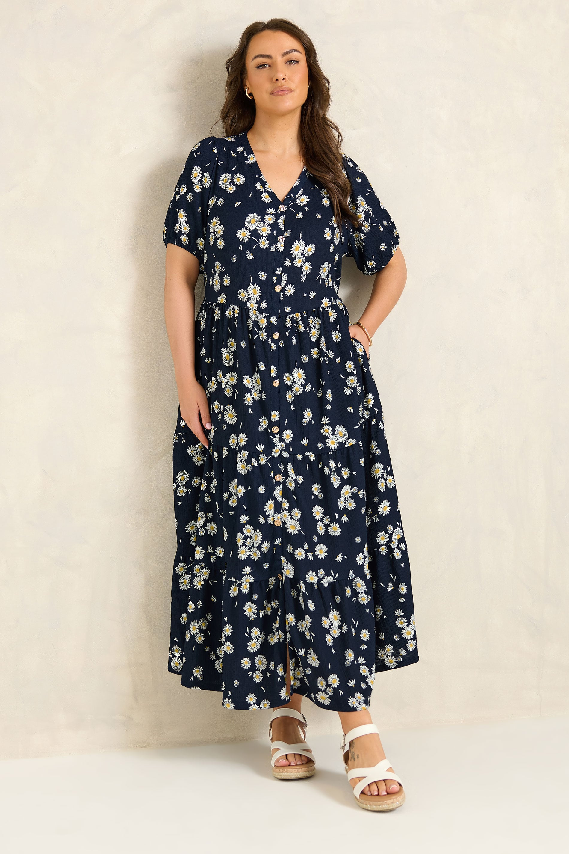 EVANS Plus Size Navy Blue Daisy Print Midi Dress | Evans 1