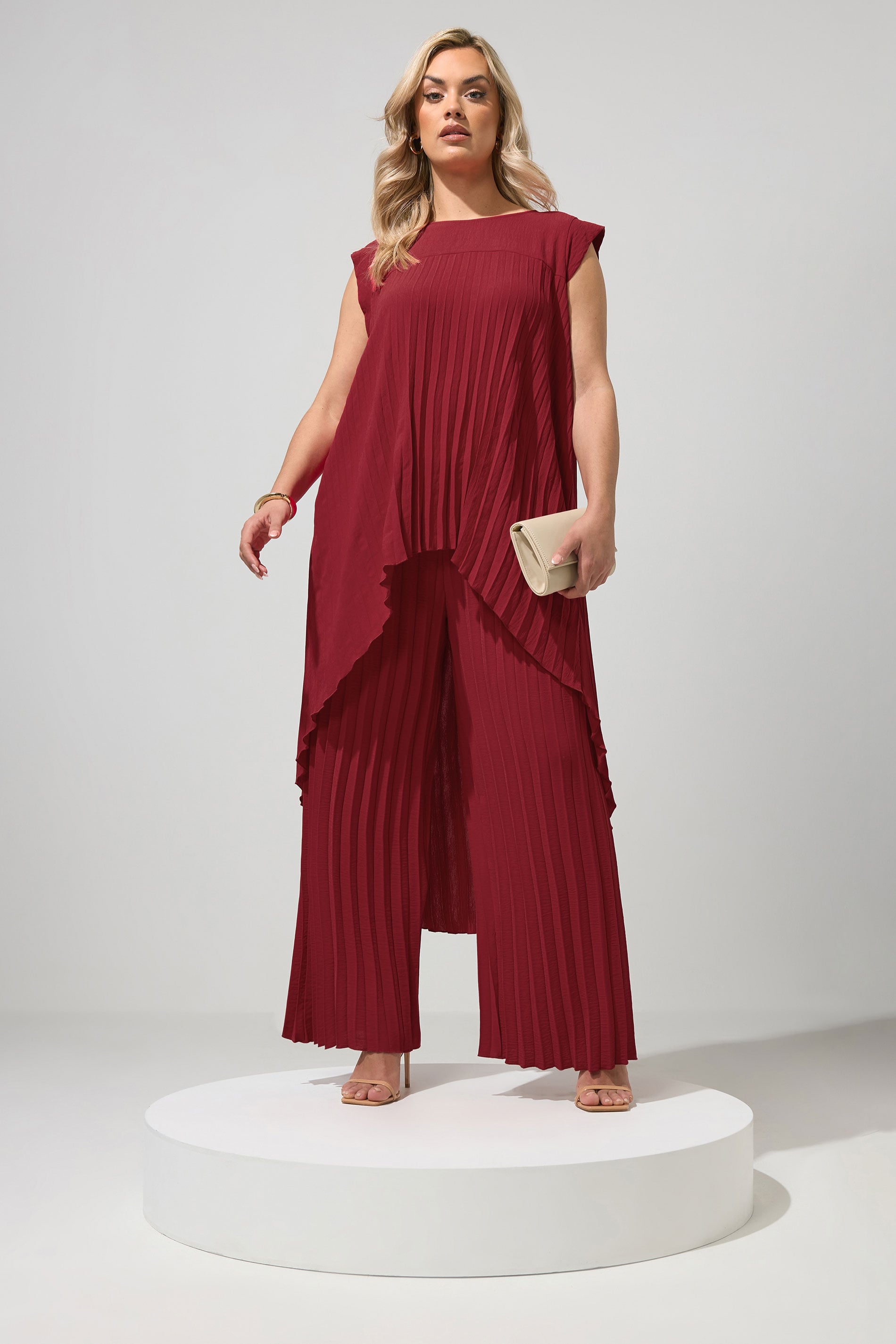 YOURS LONDON Plus Size Red Pleated Trousers | Yours Clothing 3