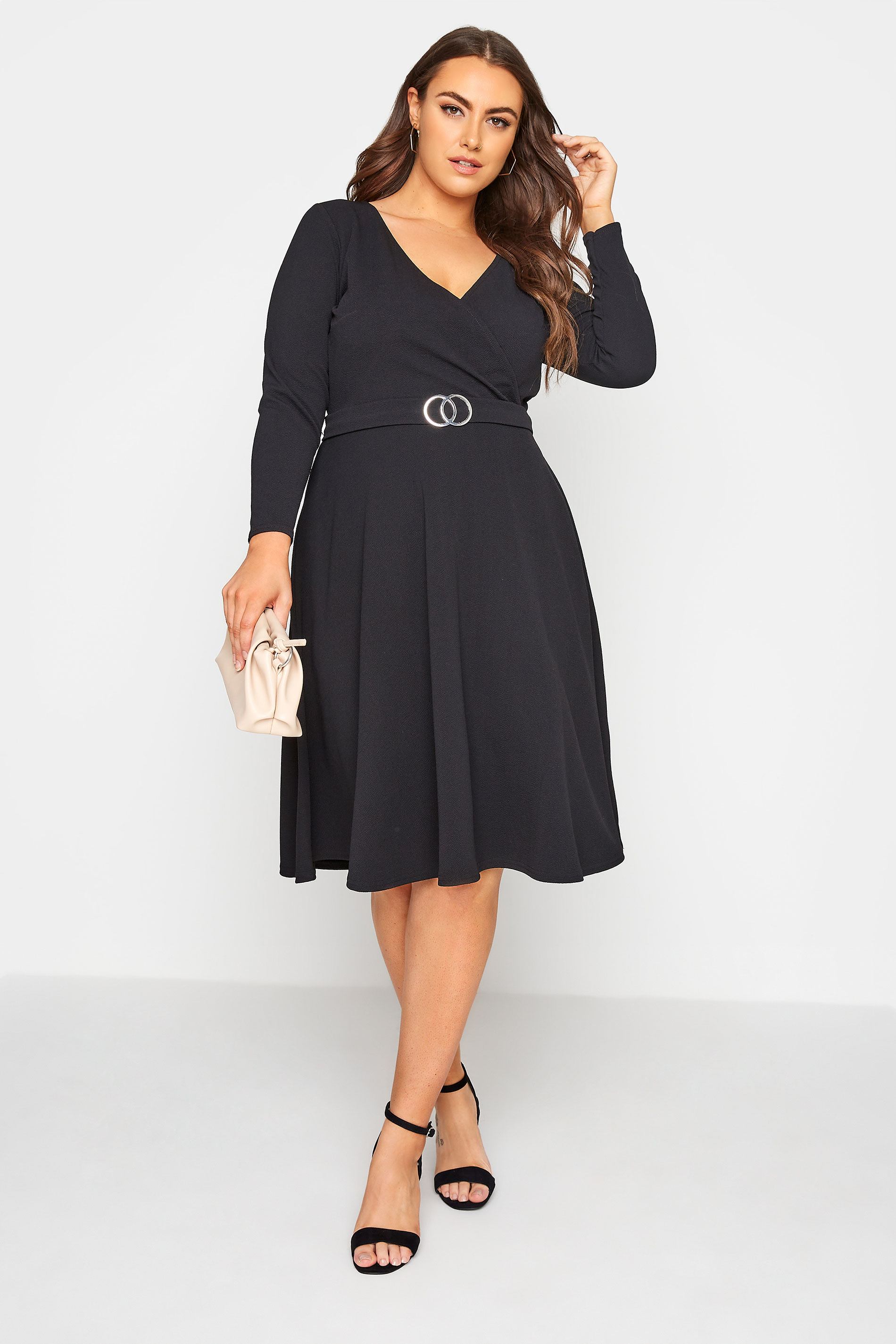 Robes Grande Taille Grande taille  Robes Noires | YOURS LONDON - Robe Noire Cache-Coeur Manches Longues - KE00915