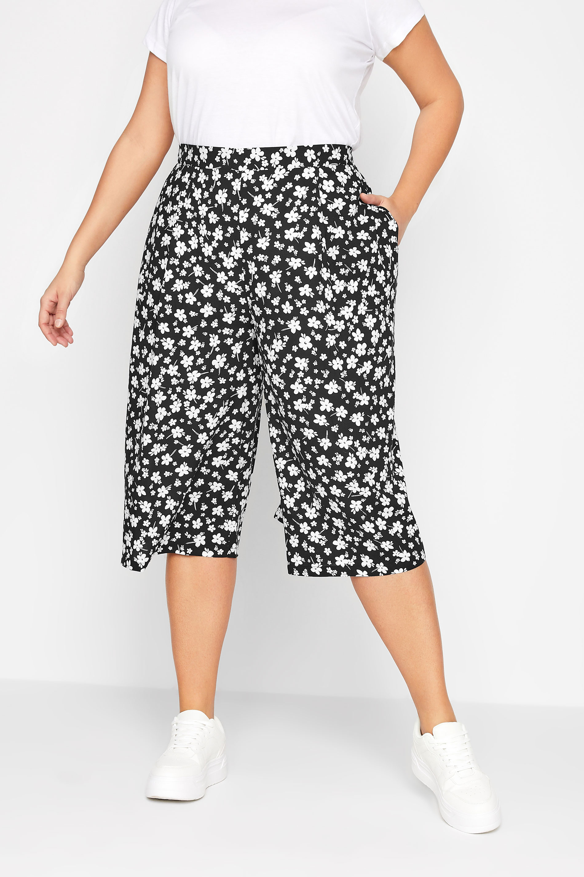 YOURS Curve Black & White Floral Print Culottes | Yours Clothing 1