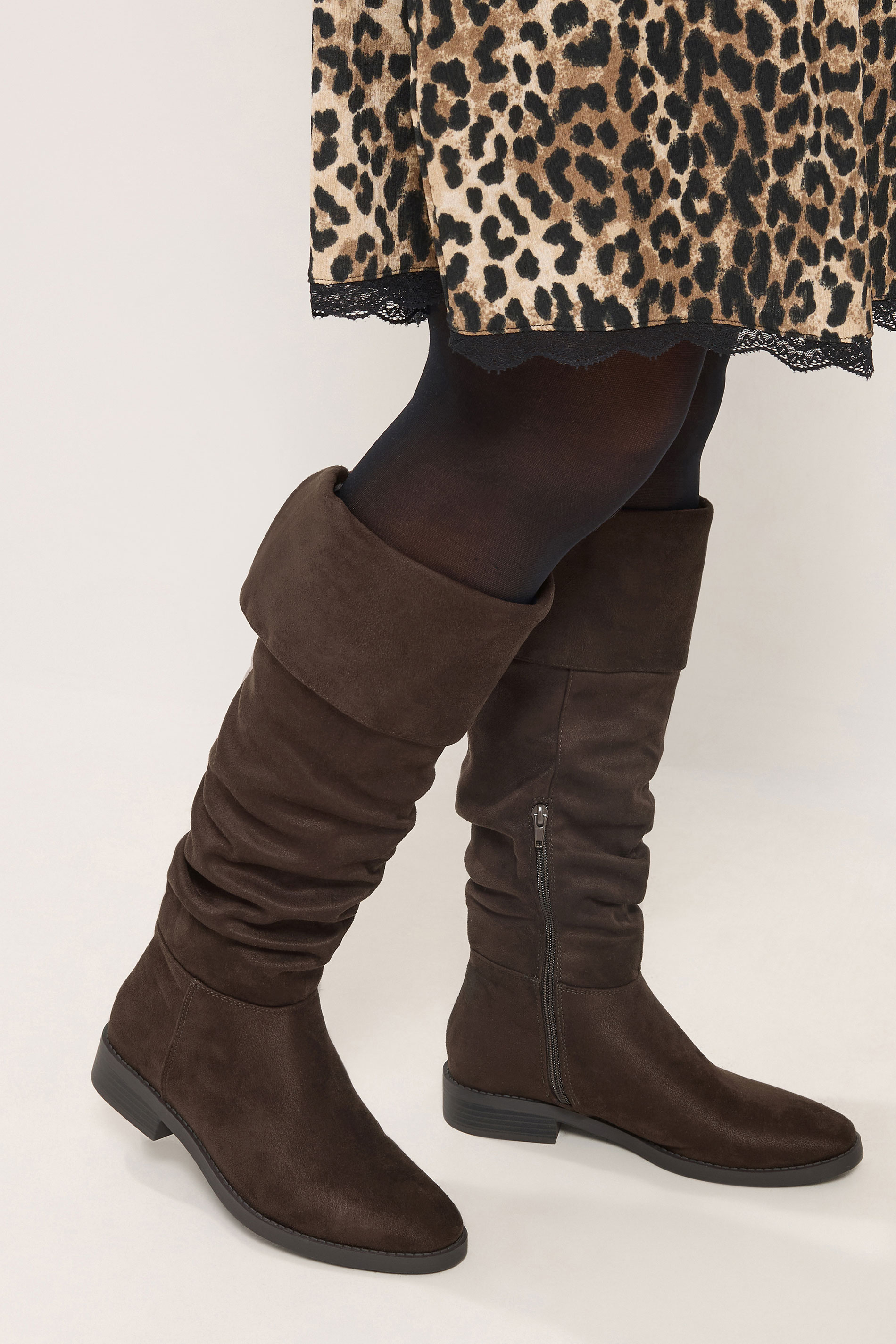 Yours Bruine Laarzen Met Geplooide Omslag In Brede E En Extra Brede Eeepasvormsize 37EEE