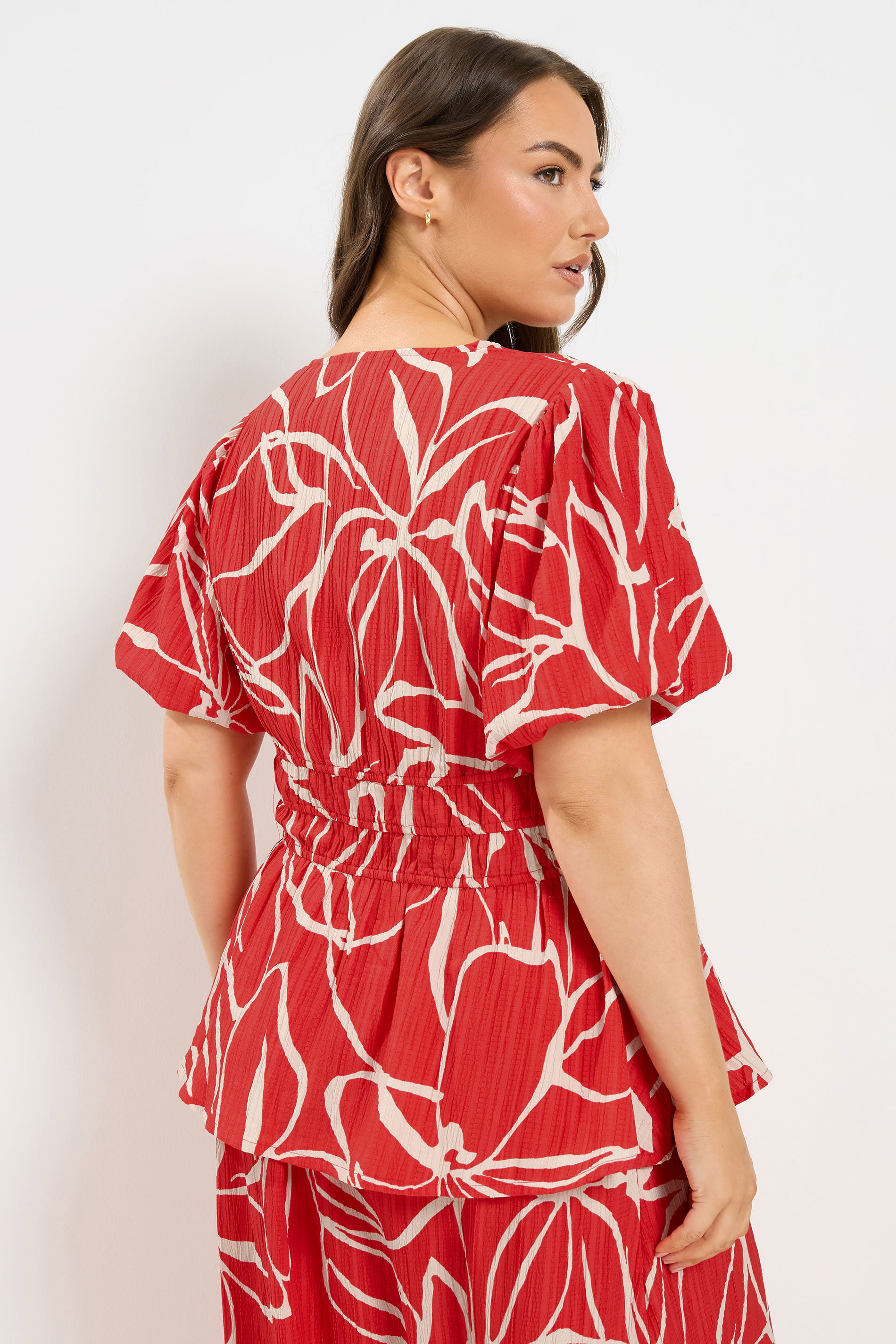 YOURS Plus Size Red Floral Print Puff Sleeve Top | Yours Clothing 2