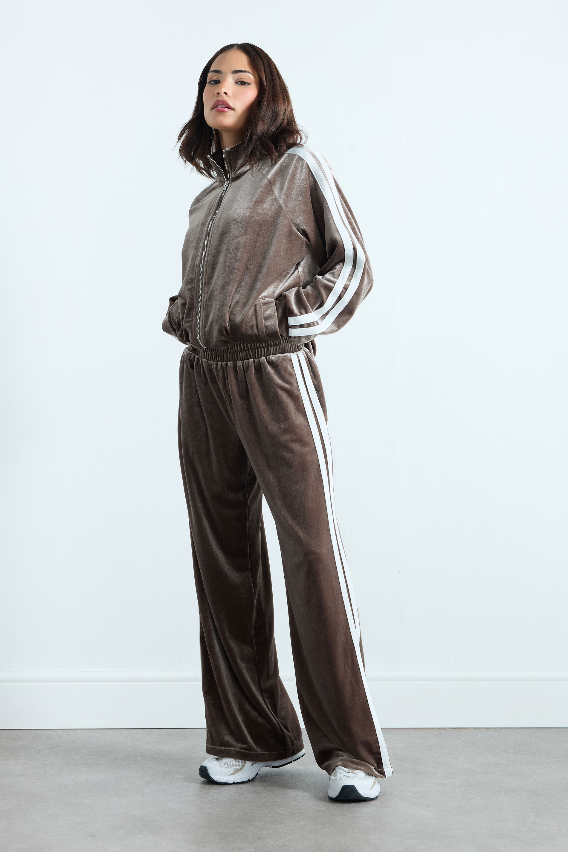  PixieGirl Petite Women's Brown Side Stripe Velvet Wide Leg Trousers | PixieGirl 3
