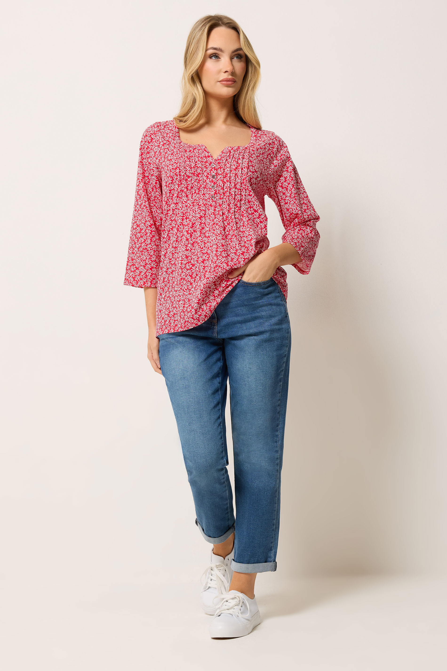 https://cdn.yoursclothing.com/Images/ProductImages/1b5285ac-af45-48_502817_B.jpg