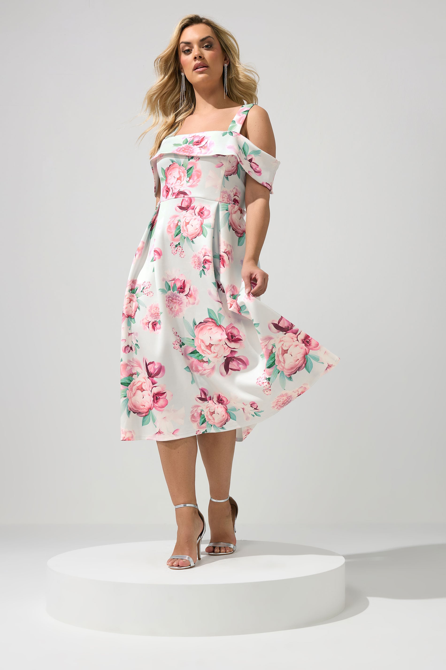 YOURS LONDON Plus Size Sage Green Cold Shoulder Floral Skater Dress | Yours Clothing 3