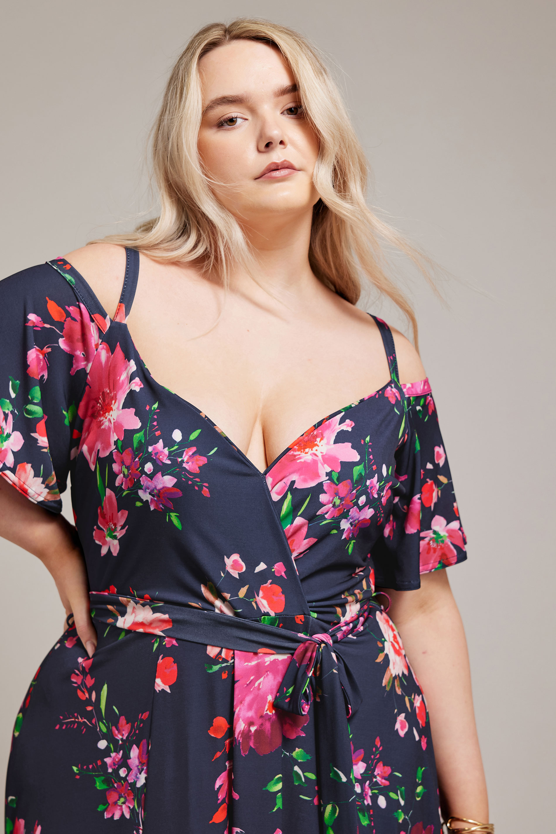 YOURS LONDON Plus Size Navy Blue Floral Maxi Dress | Yours Clothing 2