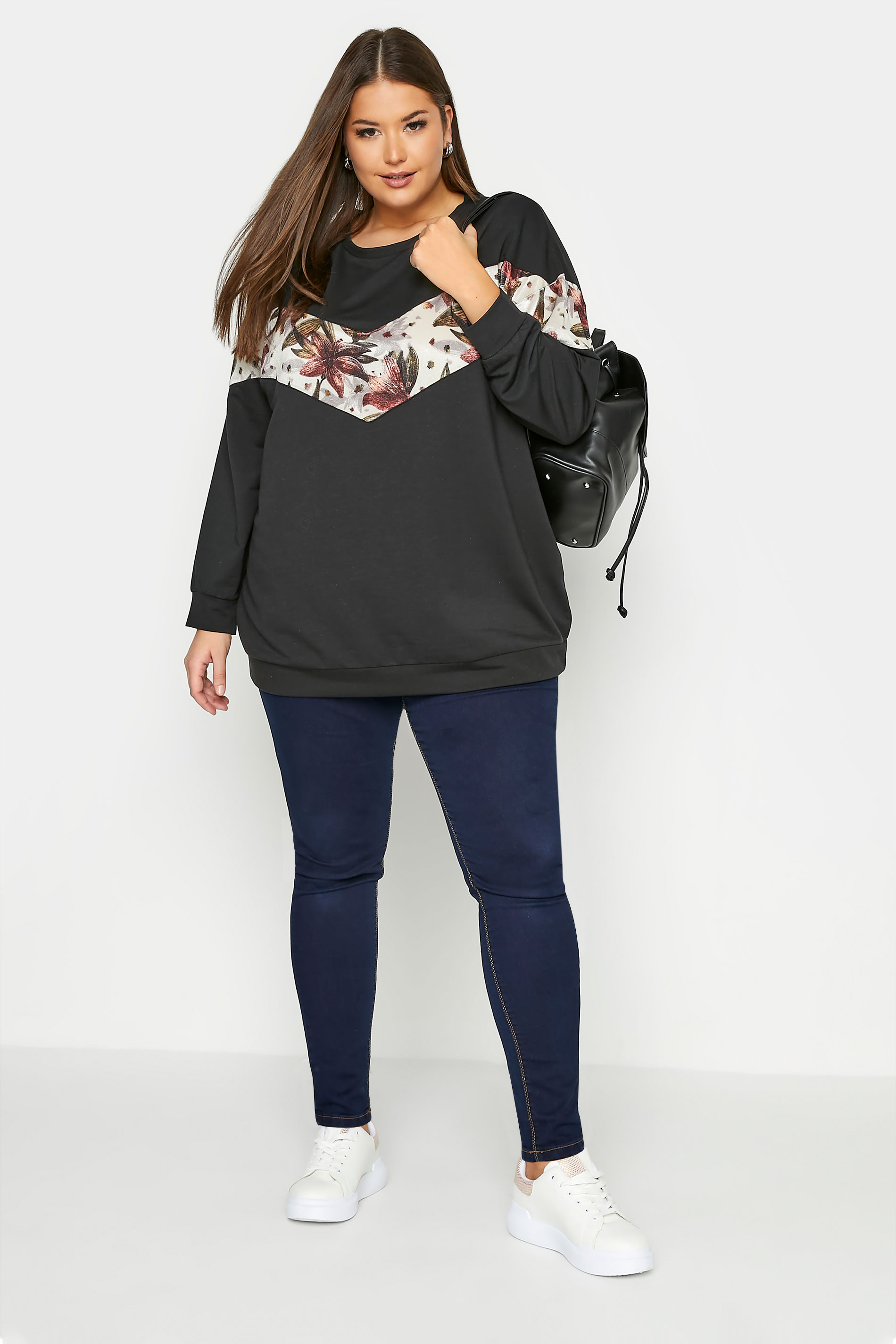 Grande taille  Pulls à Capuche, Sweatshirts & Polaires Grande taille  Sweatshirts | Sweatshirt Noir en Jersey Bande Floral - JL61894