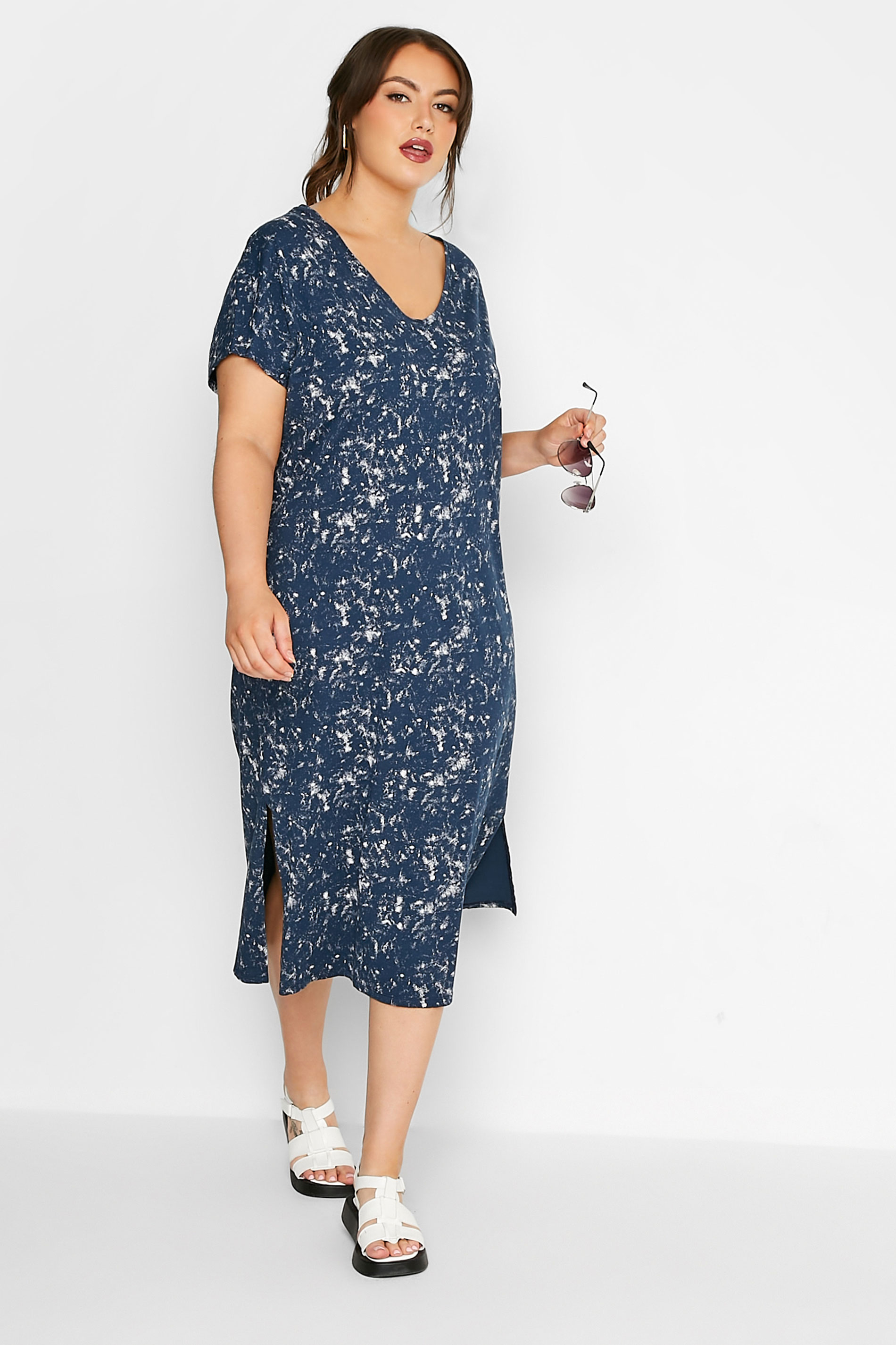 Robes Grande Taille Grande taille  Robes Casual | LIMITED COLLECTION - Robe T-Shirt Midaxi Bleu Marine Délavé - XO36791