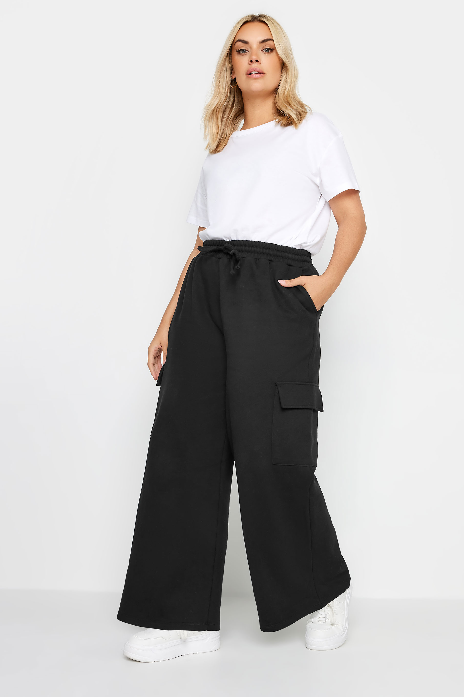 YOURS Plus Size Black Wide Leg Cargo Joggers | Yours Clothing 2