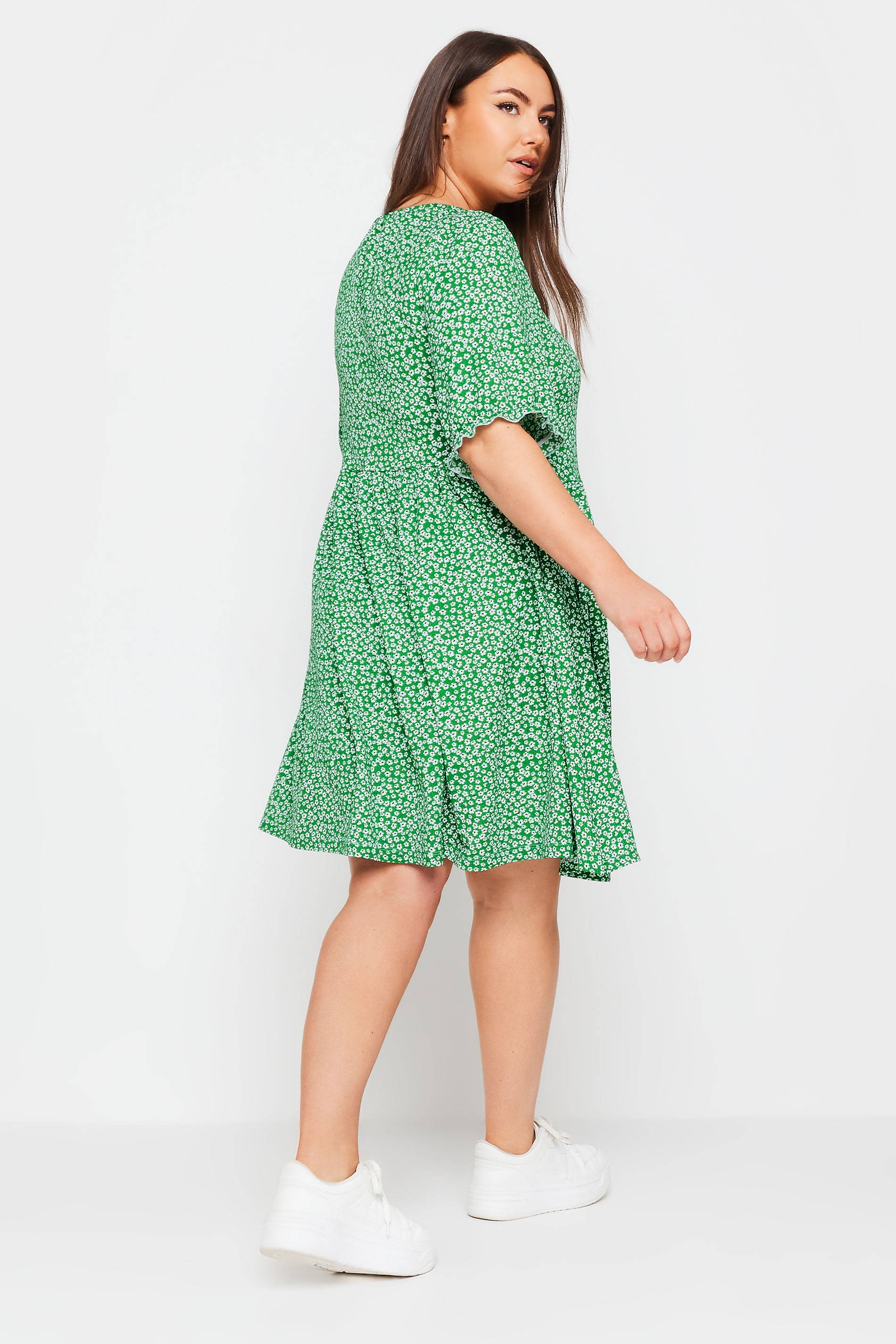 YOURS Plus Size Green Ditsy Floral Print Textured Smock Dress | Yours Clothing 3