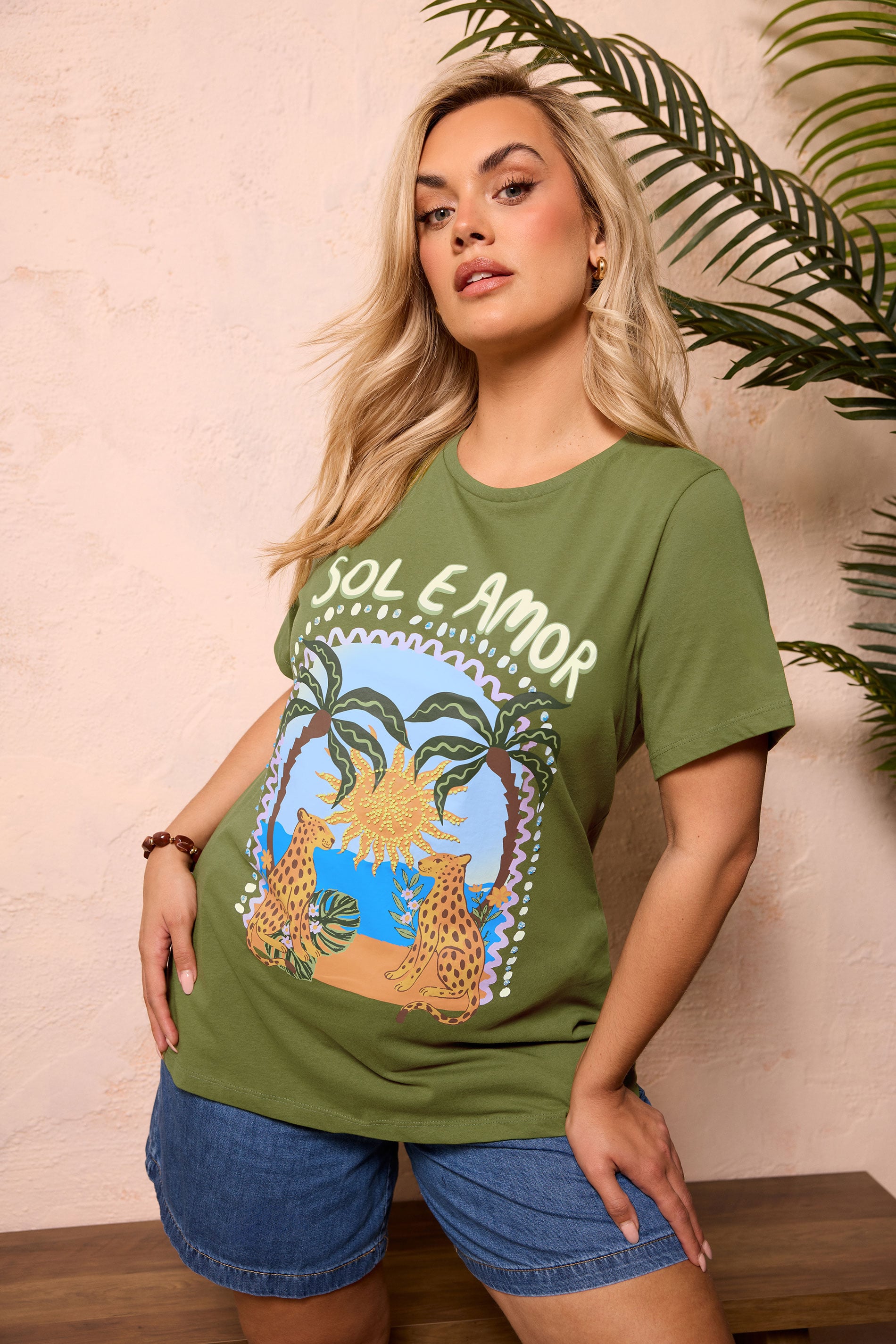 YOURS Plus Size Green 'Sol E Amor' Graphic T-Shirt | Yours Clothing 3