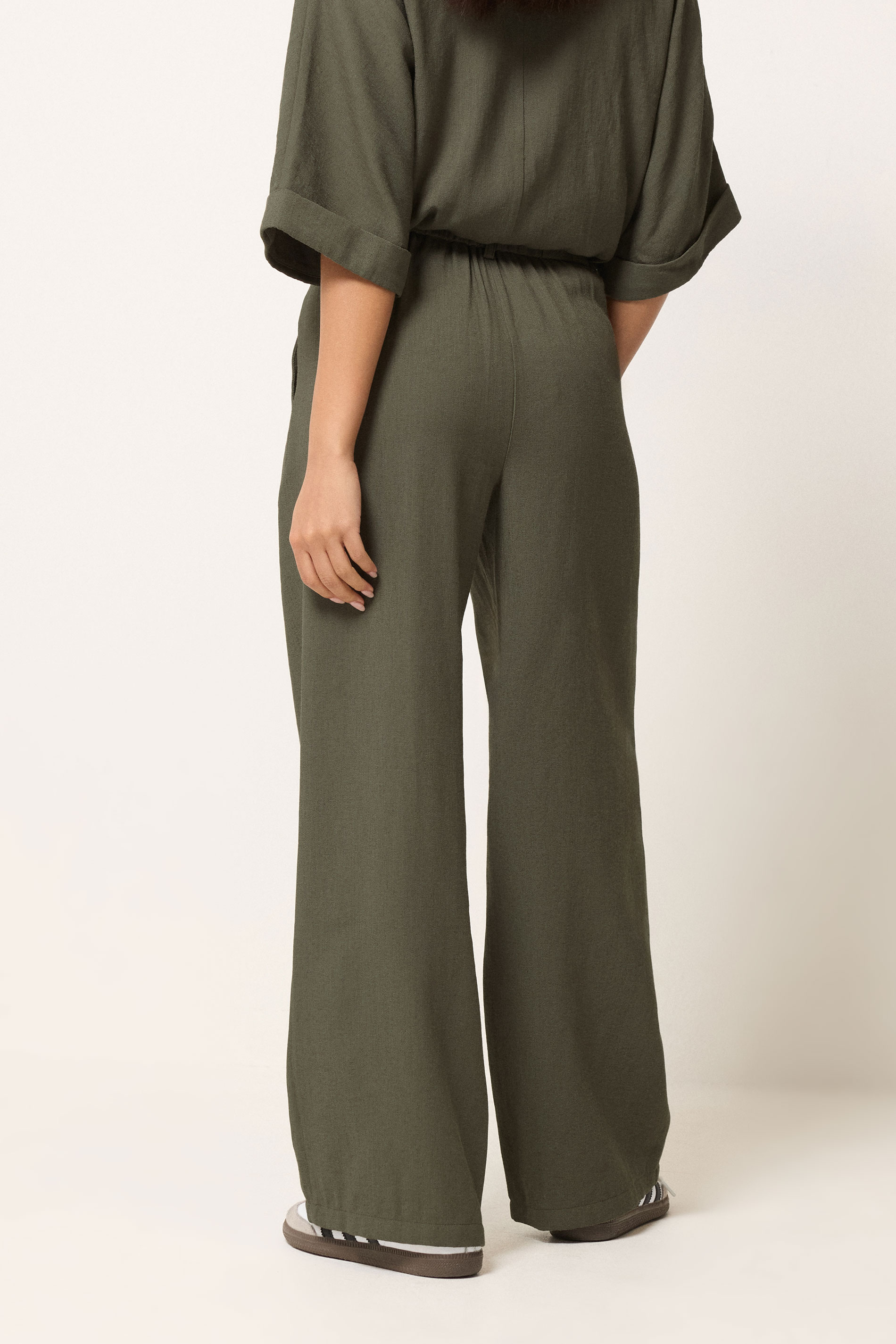 PixieGirl Petite Women's Green Wide Leg Trousers | PixieGirl 2
