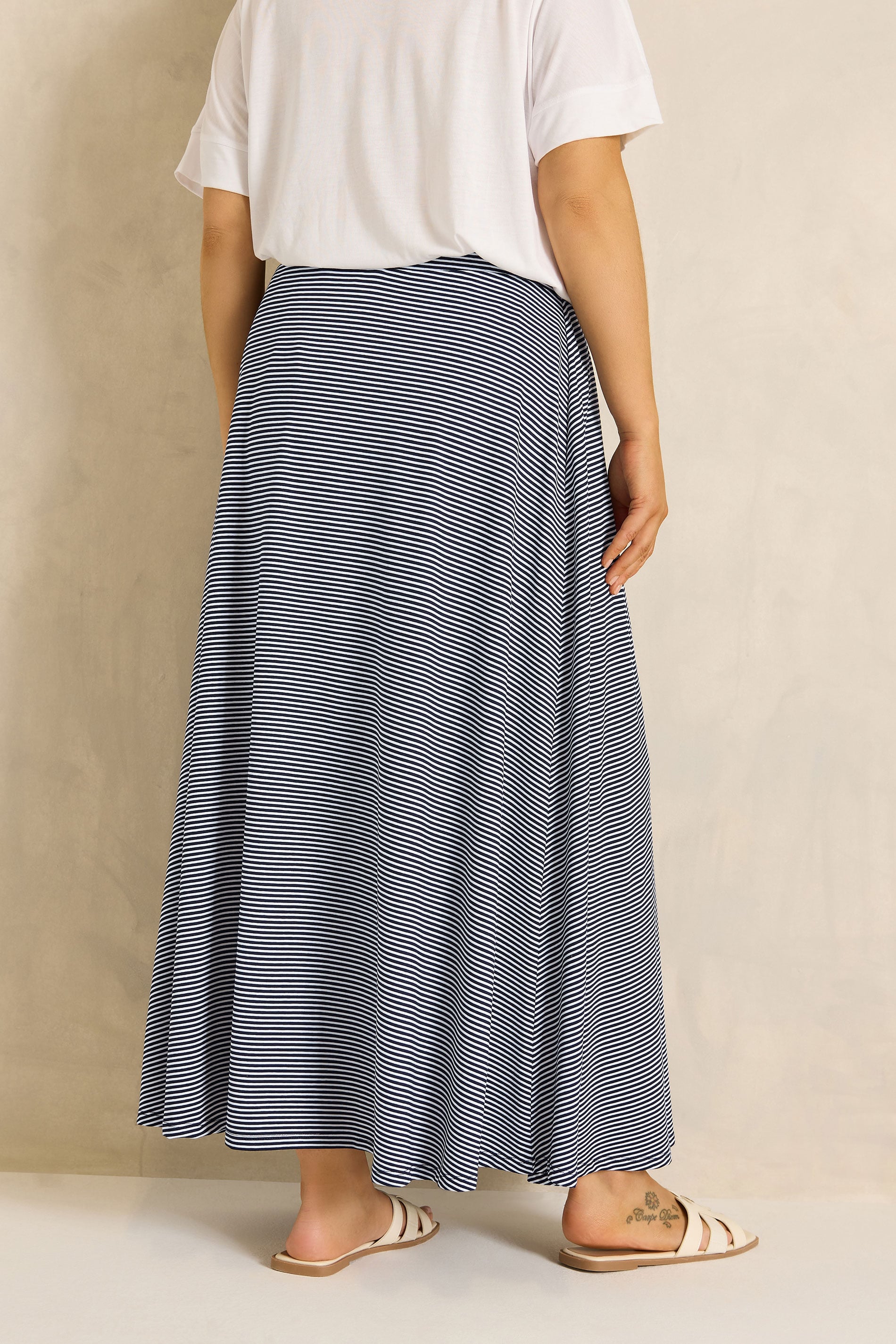 EVANS Plus Size Black & White Stripe Midaxi Skirt | Evans 2