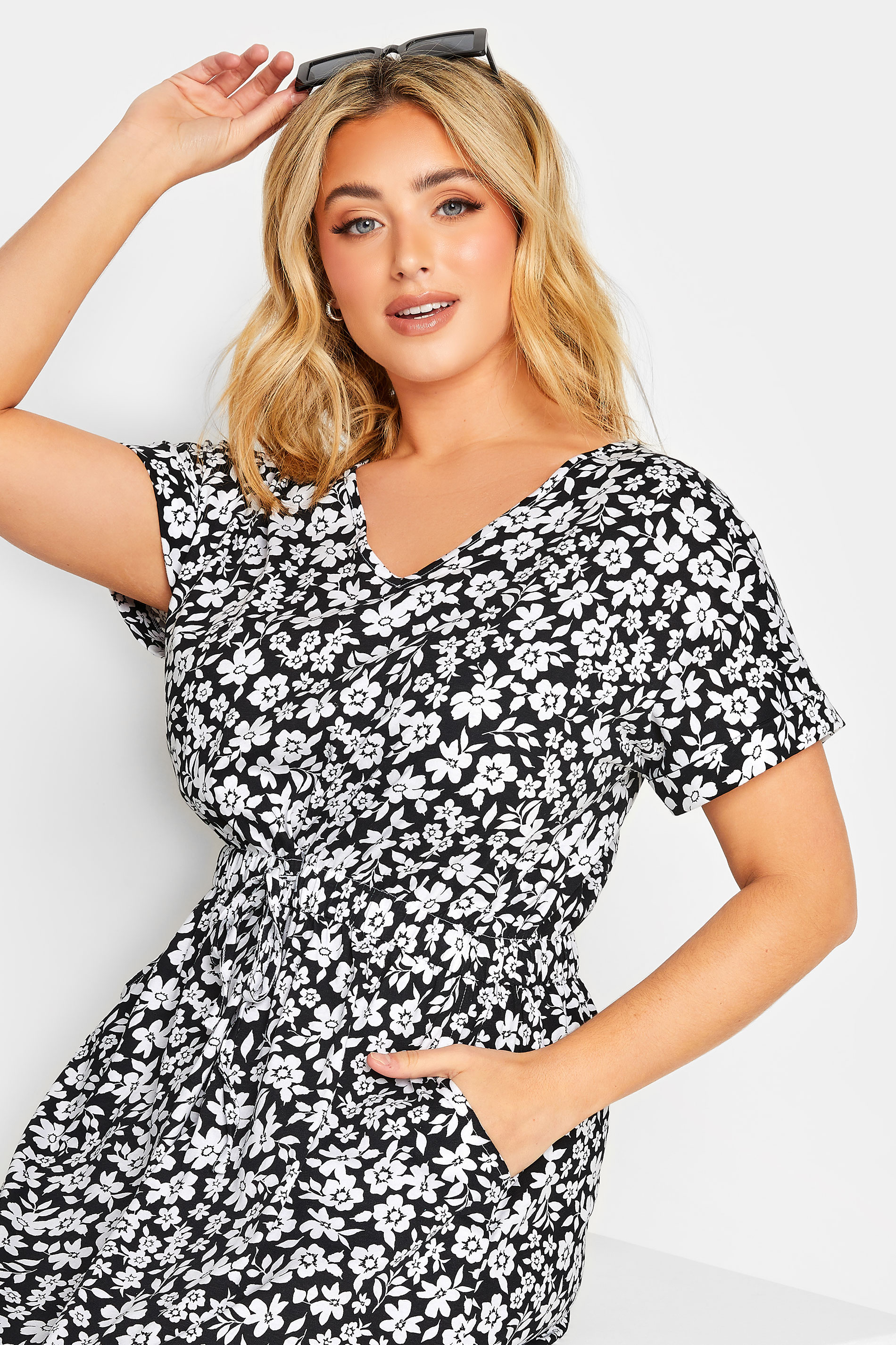 YOURS Plus Size Black Floral Maxi T-Shirt Dress | Yours Clothing