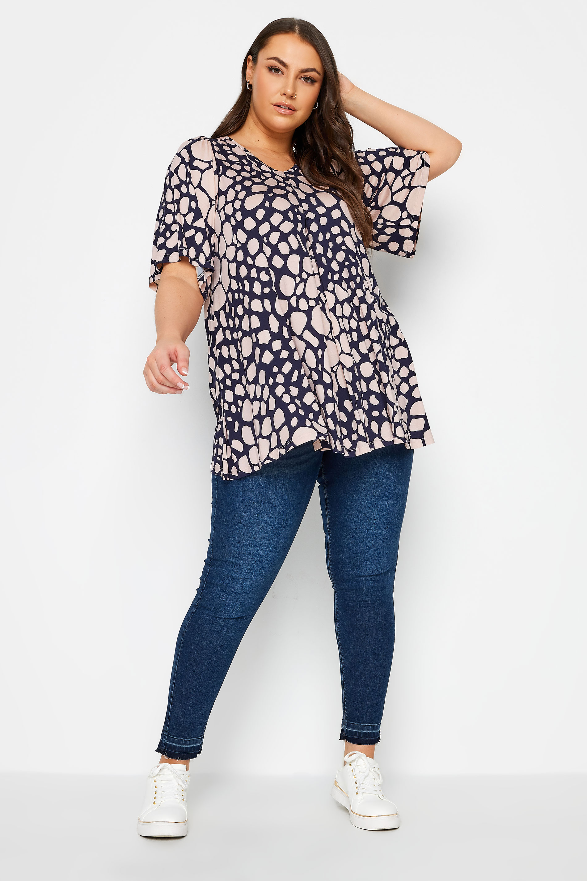 YOURS Plus Size Navy Blue & Pink Spot Print Swing Top | Yours Clothing 2