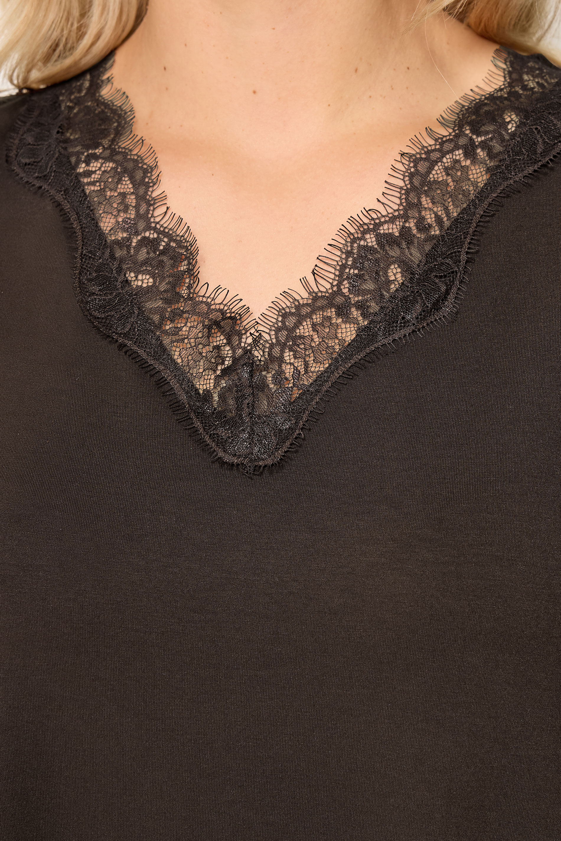 YOURS Plus Size Black Lace Satin Scarf | Yours Clothing 4