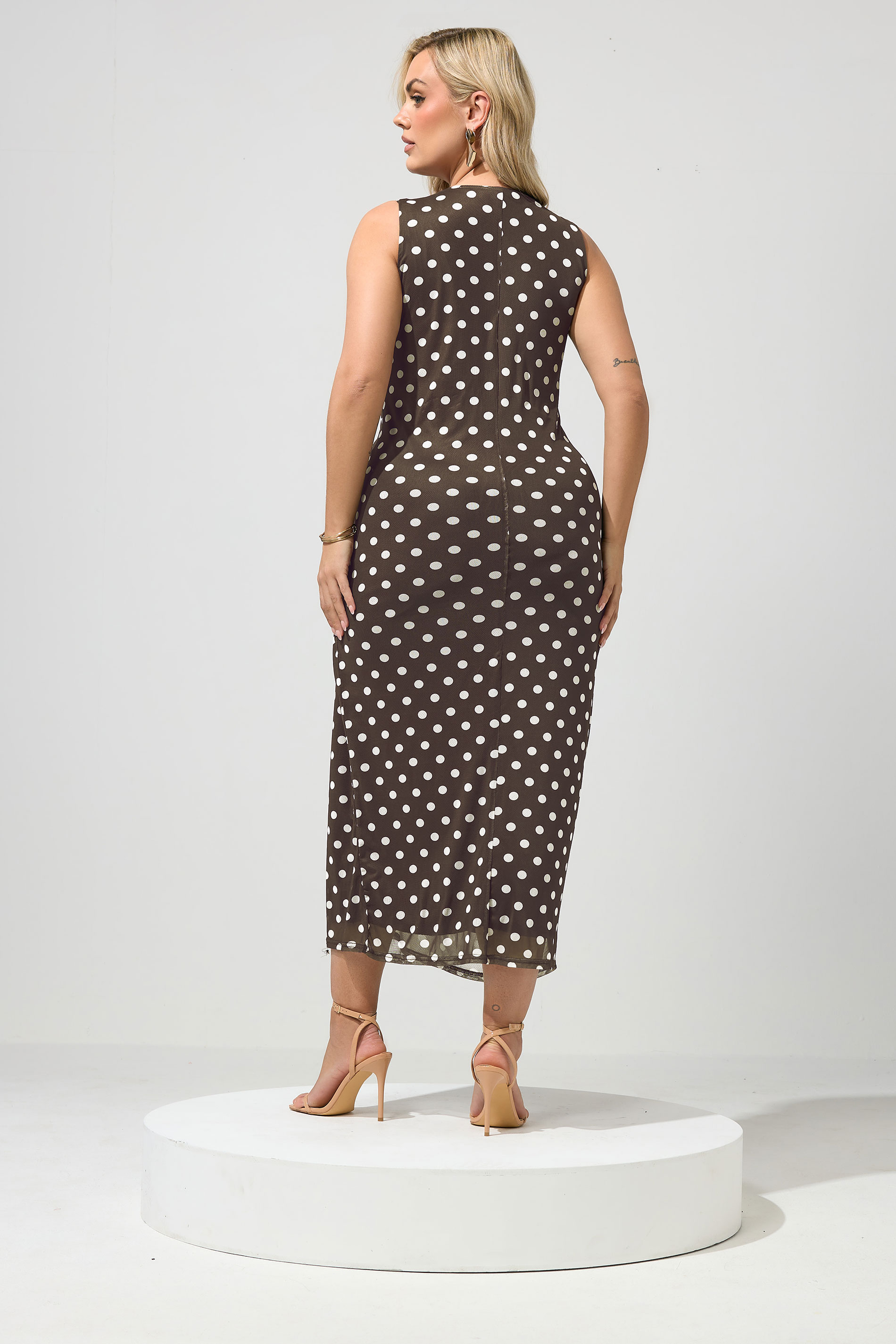 YOURS LONDON Plus Size Chocolate Brown Polka Dot Dress | Yours Clothing 2