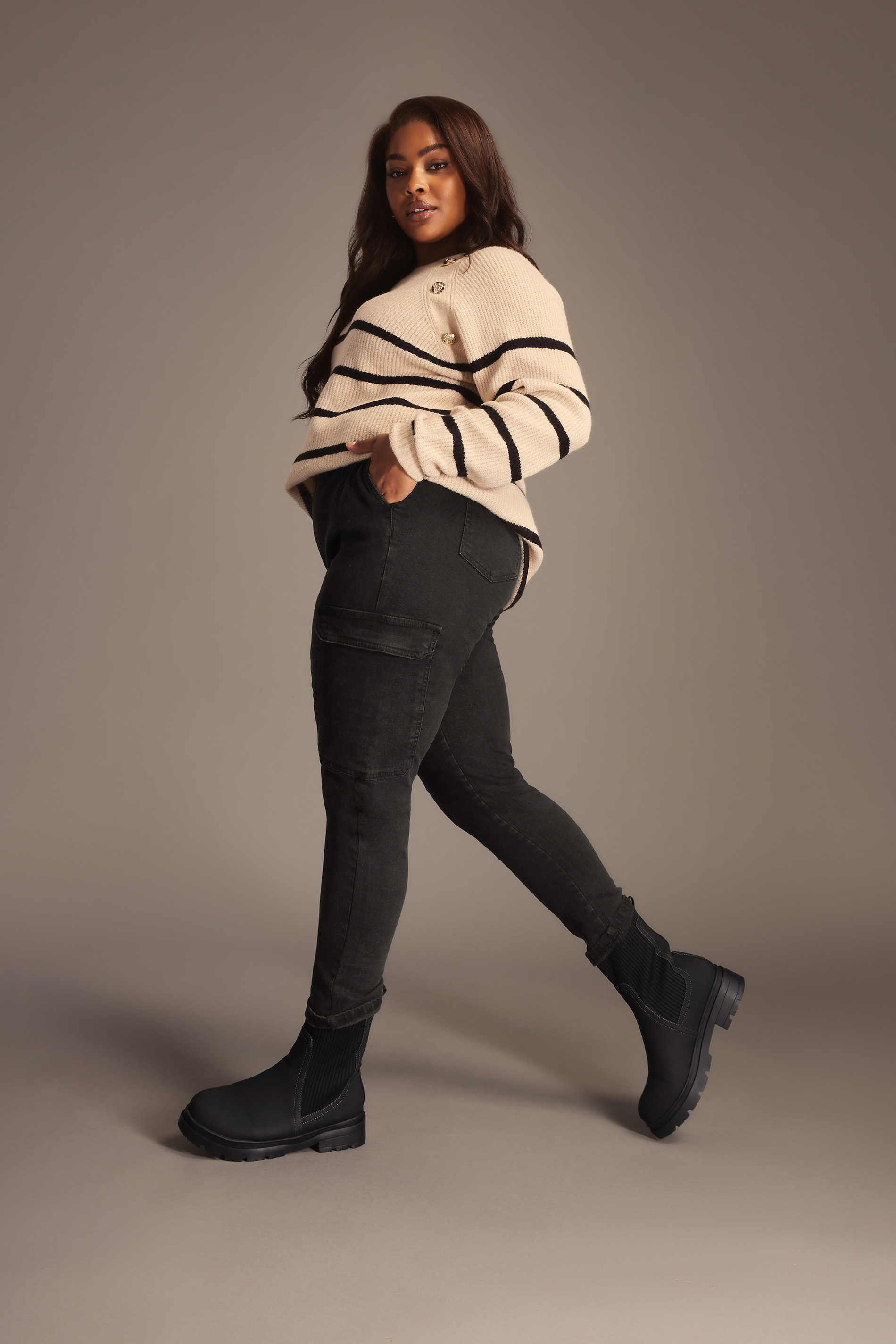 YOURS Curve Plus Size Black Cargo Mom Jeans | Yours Clothing  3