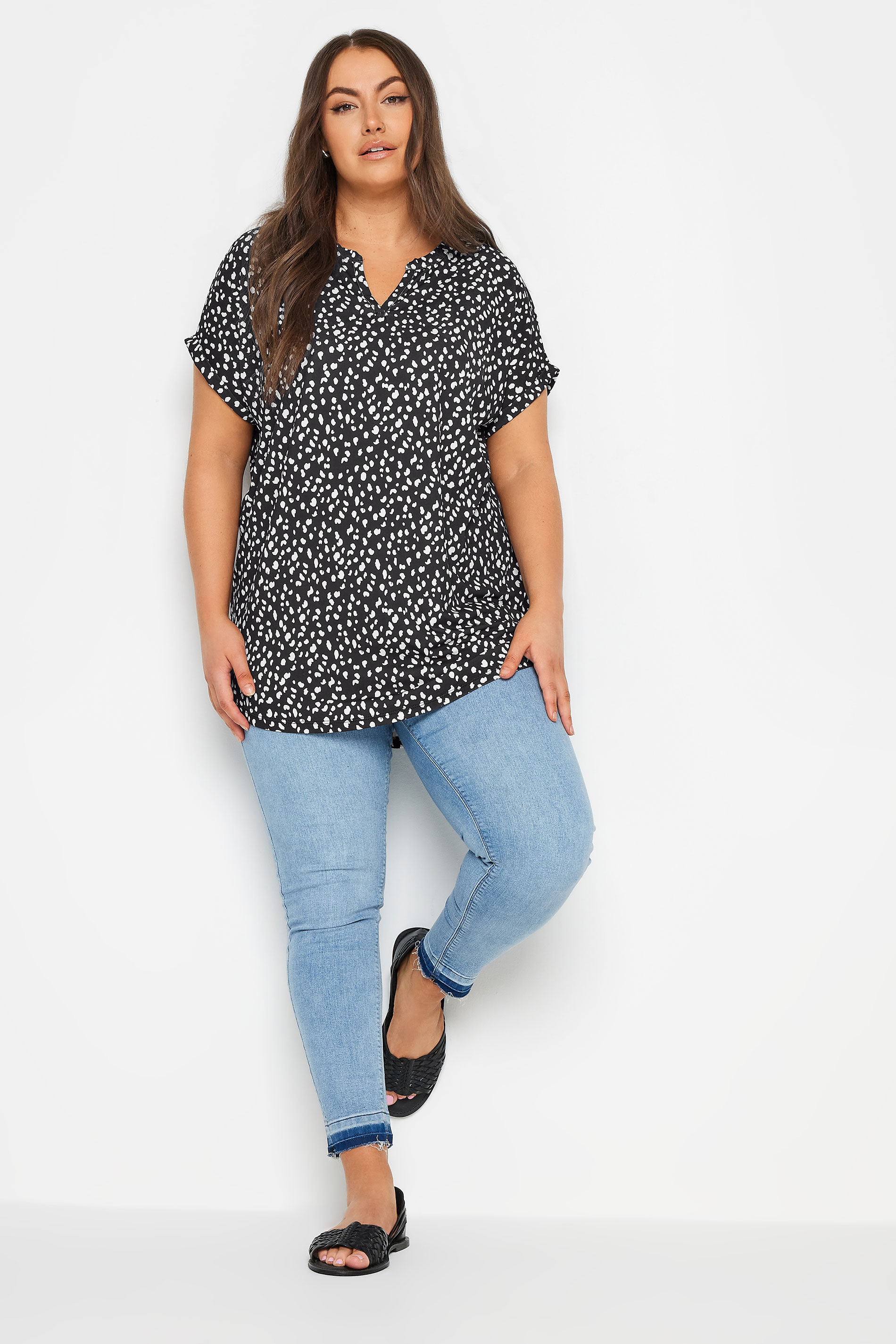 YOURS Curve Plus Size Black Animal Print V-Neck T-Shirt | Yours Clothing  2
