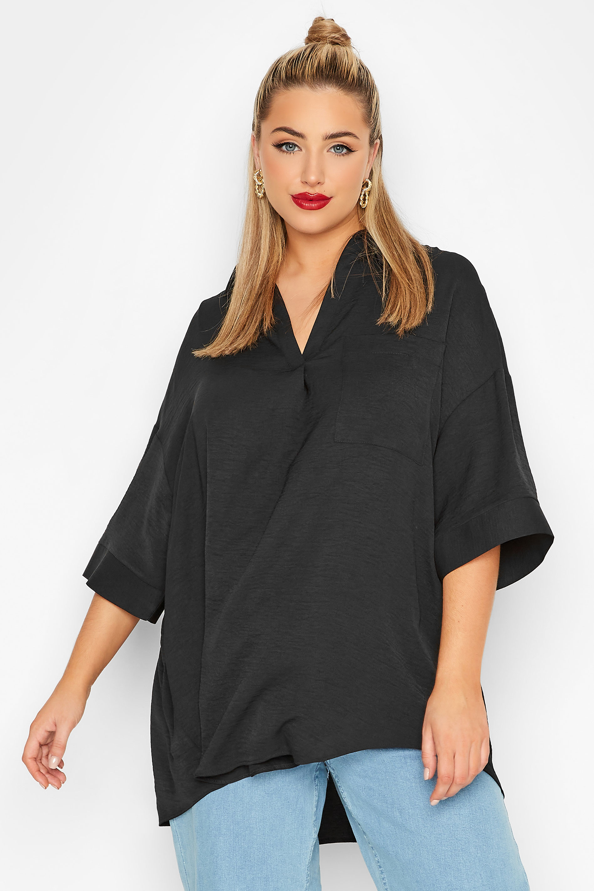 LIMITED COLLECTION Curve Black Pleated Front Top 1