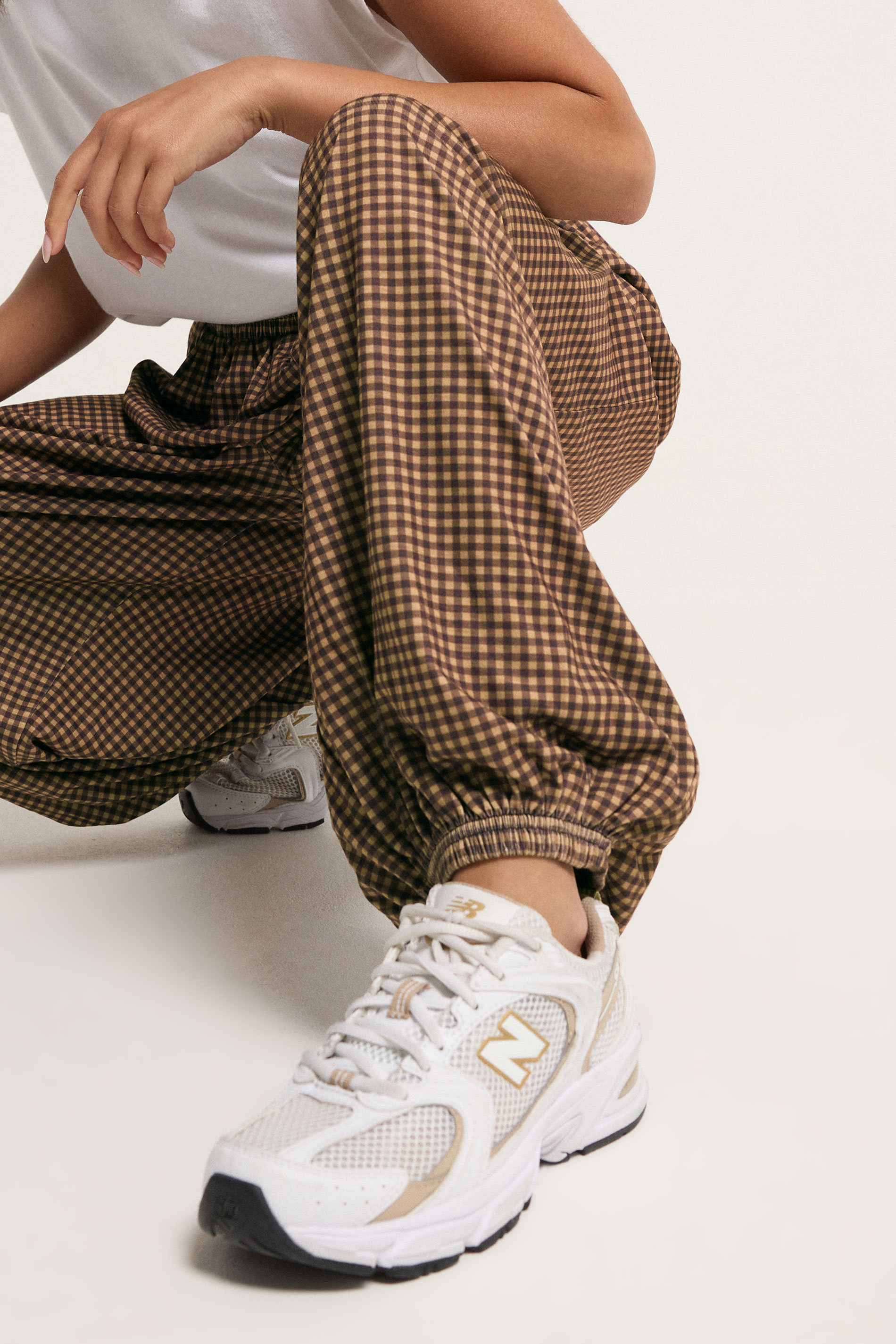 PixieGirl Petite Women's Brown Gingham Balloon Trousers | PixieGirl 4