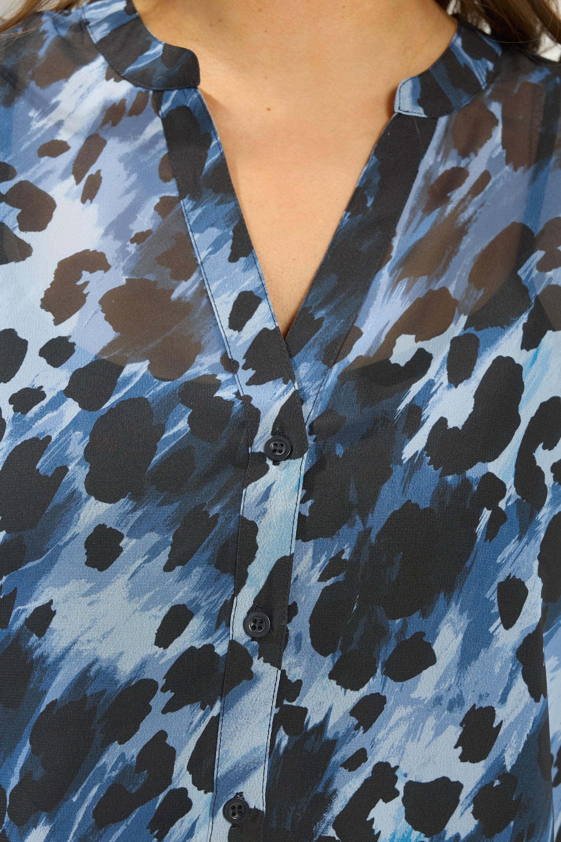 YOURS Plus Size Blue Animal Pleated Back Blouse | Yours Clothing 5
