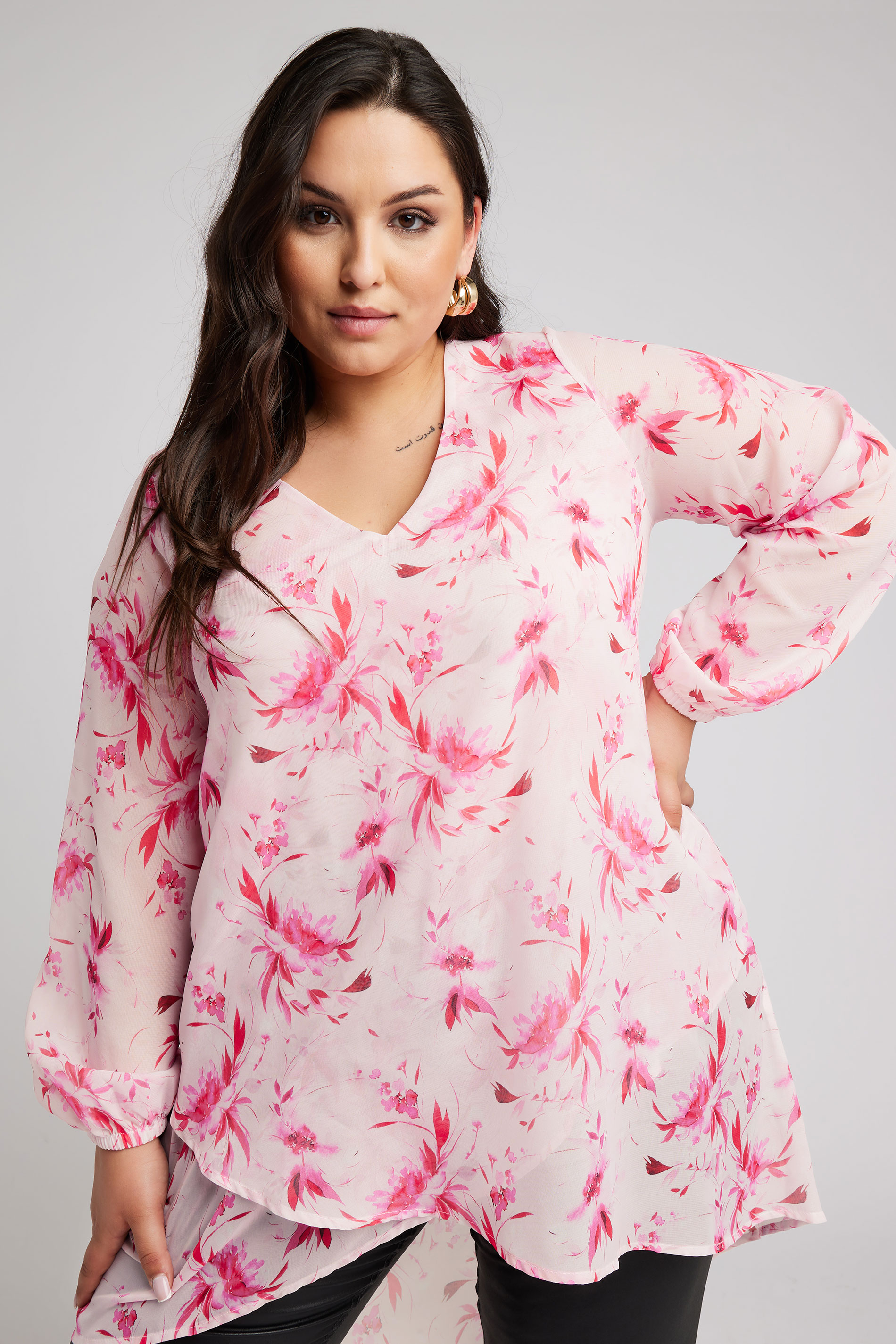 YOURS LONDON Plus Size Pink Floral Print Blouse | Yours Clothing 3