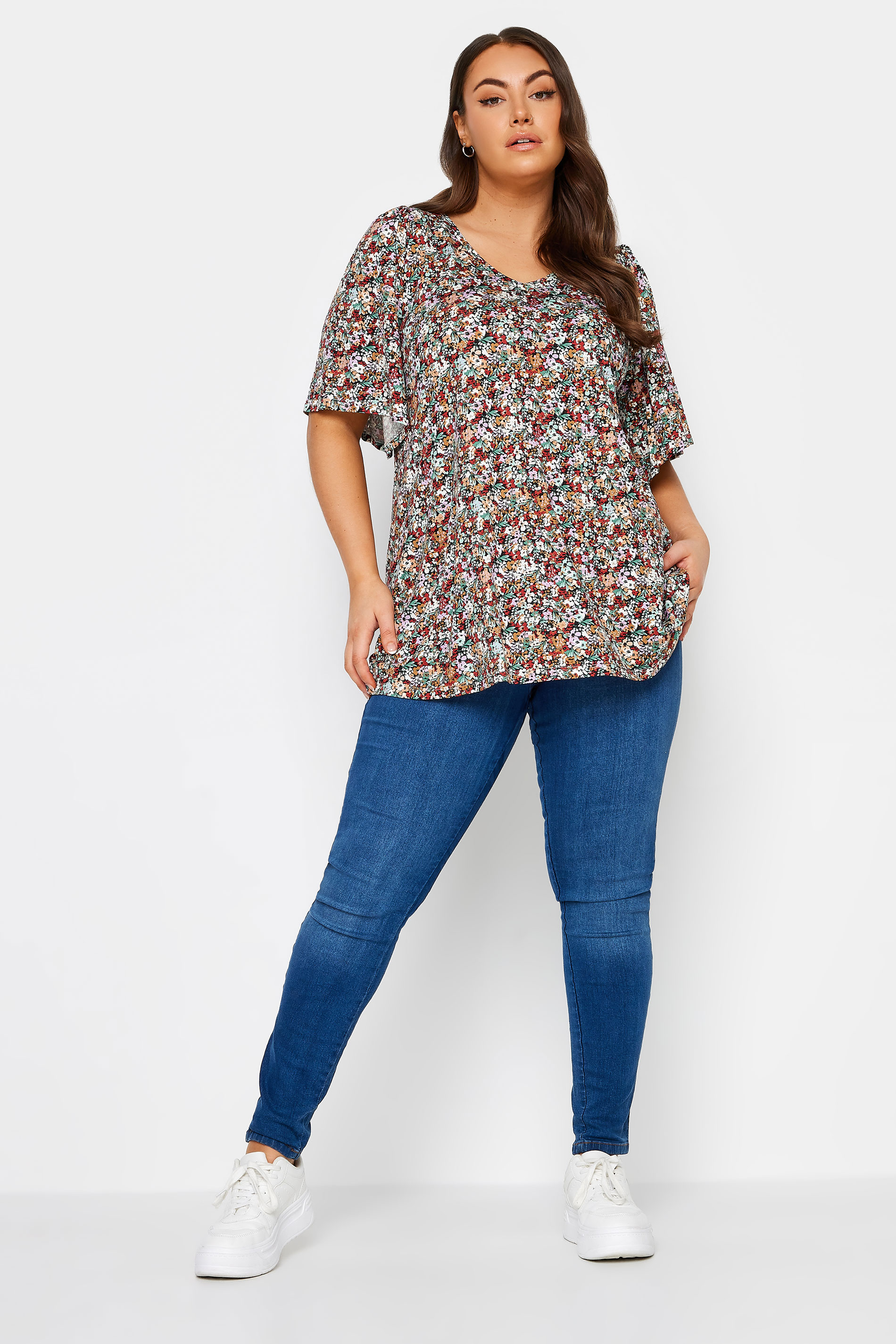 YOURS Plus Size Red & Green Floral Print Angel Sleeve Top | Yours Clothing 2