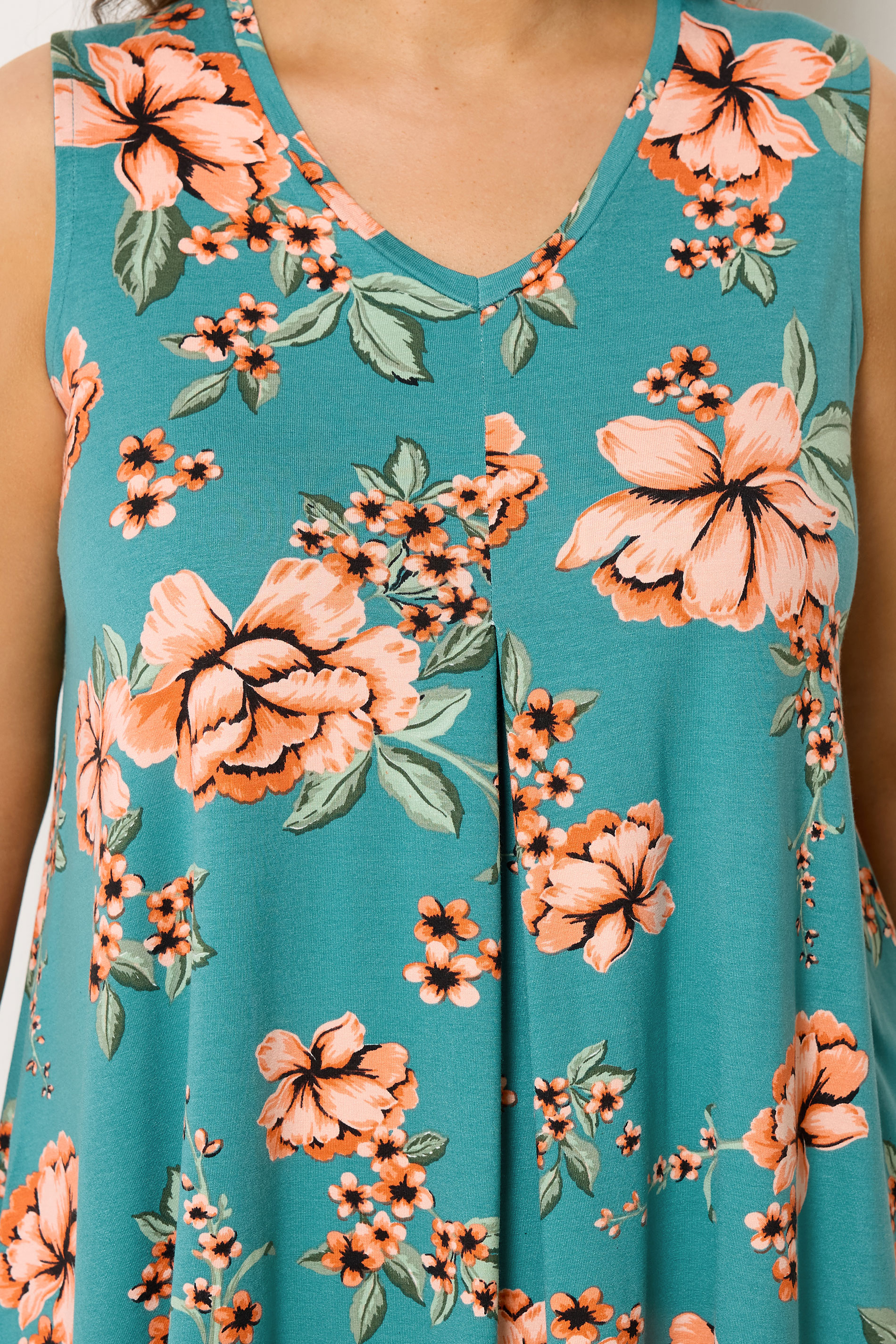 YOURS Plus Size Blue Floral Pleat Vest Top  |Yours Clothing 2
