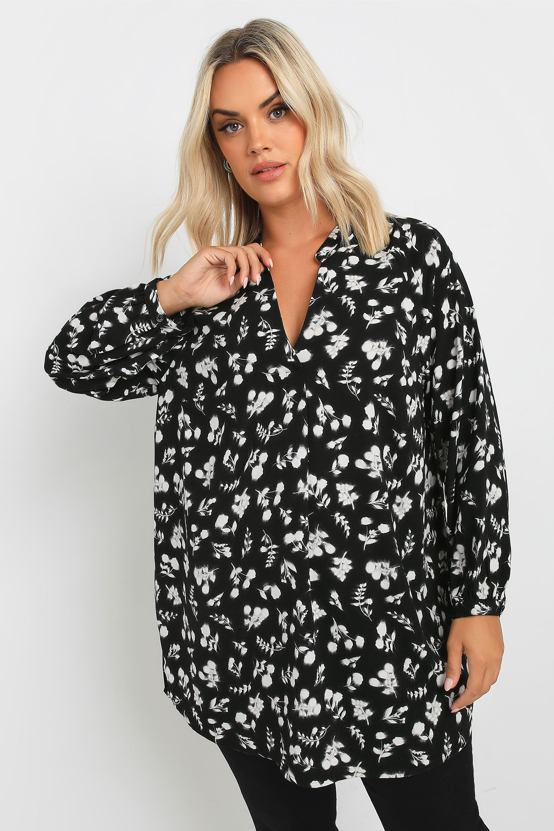 Yours Clothing Plus Size Womens Black Floral Print Textured Blouse - Size 20
