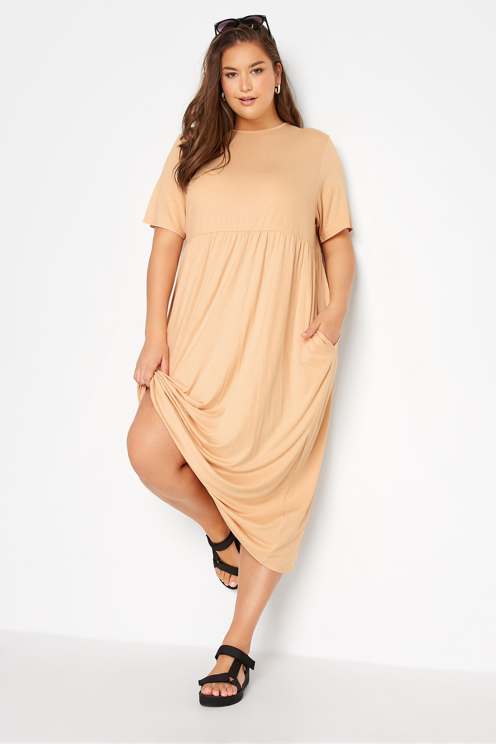Robes Grande Taille Grande taille  Robes Longues | LIMITED COLLECTION - Robe Longue Beige Manches Courtes - FU81734