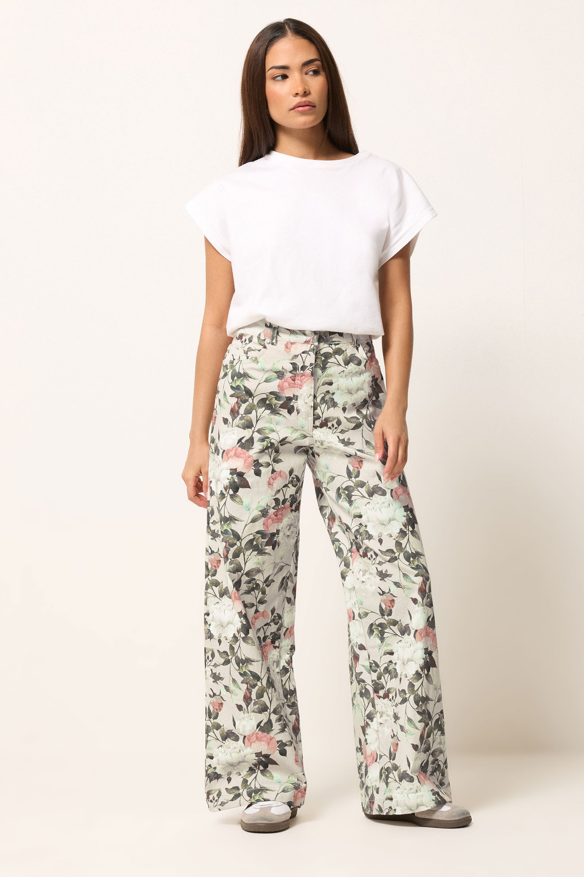 PixieGirl Petite Women's Cream Floral Wide Leg Jeans | PixieGirl 3