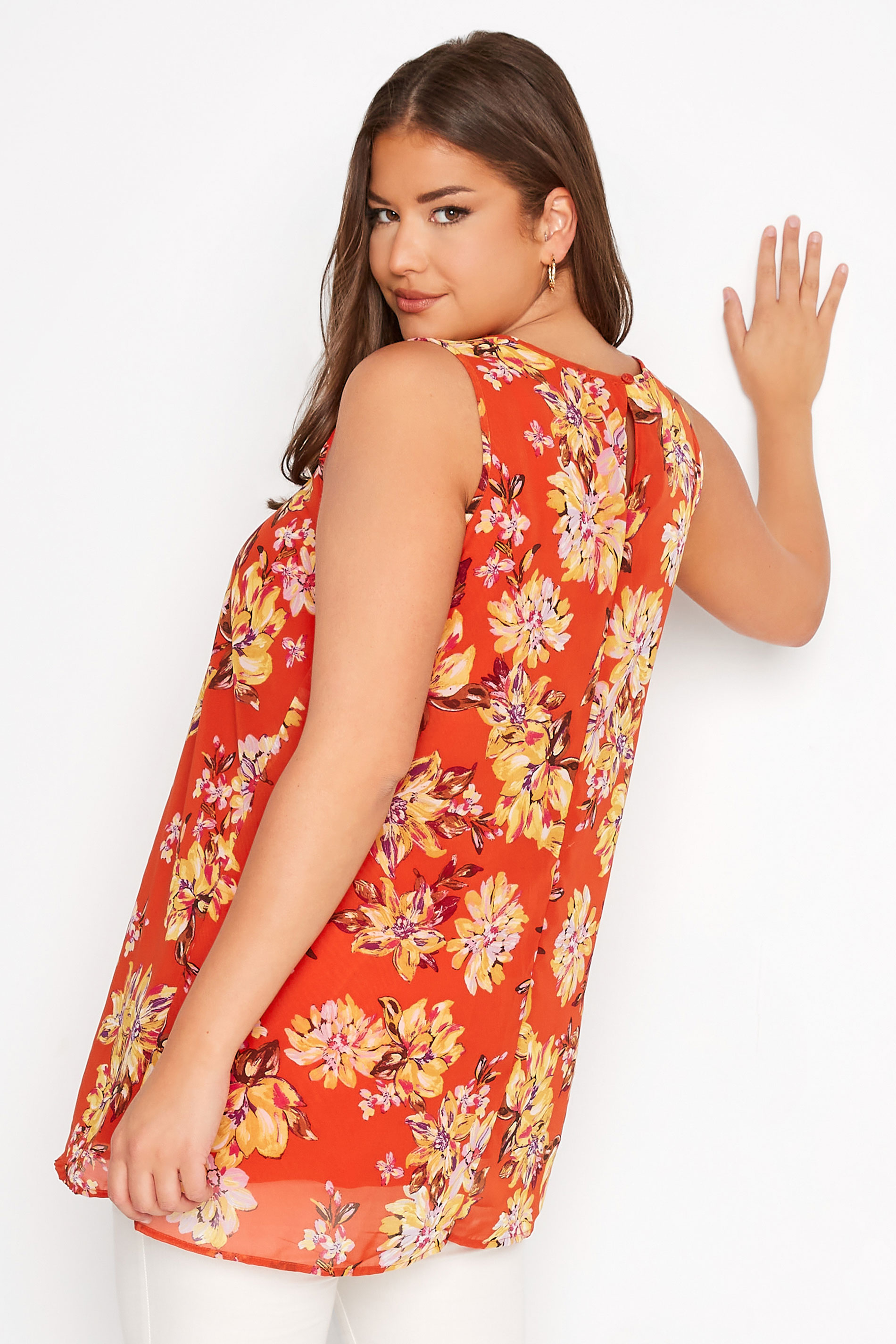 Plus Size Red Floral Print Pleat Front Sleeveless Blouse | Yours Clothing  3