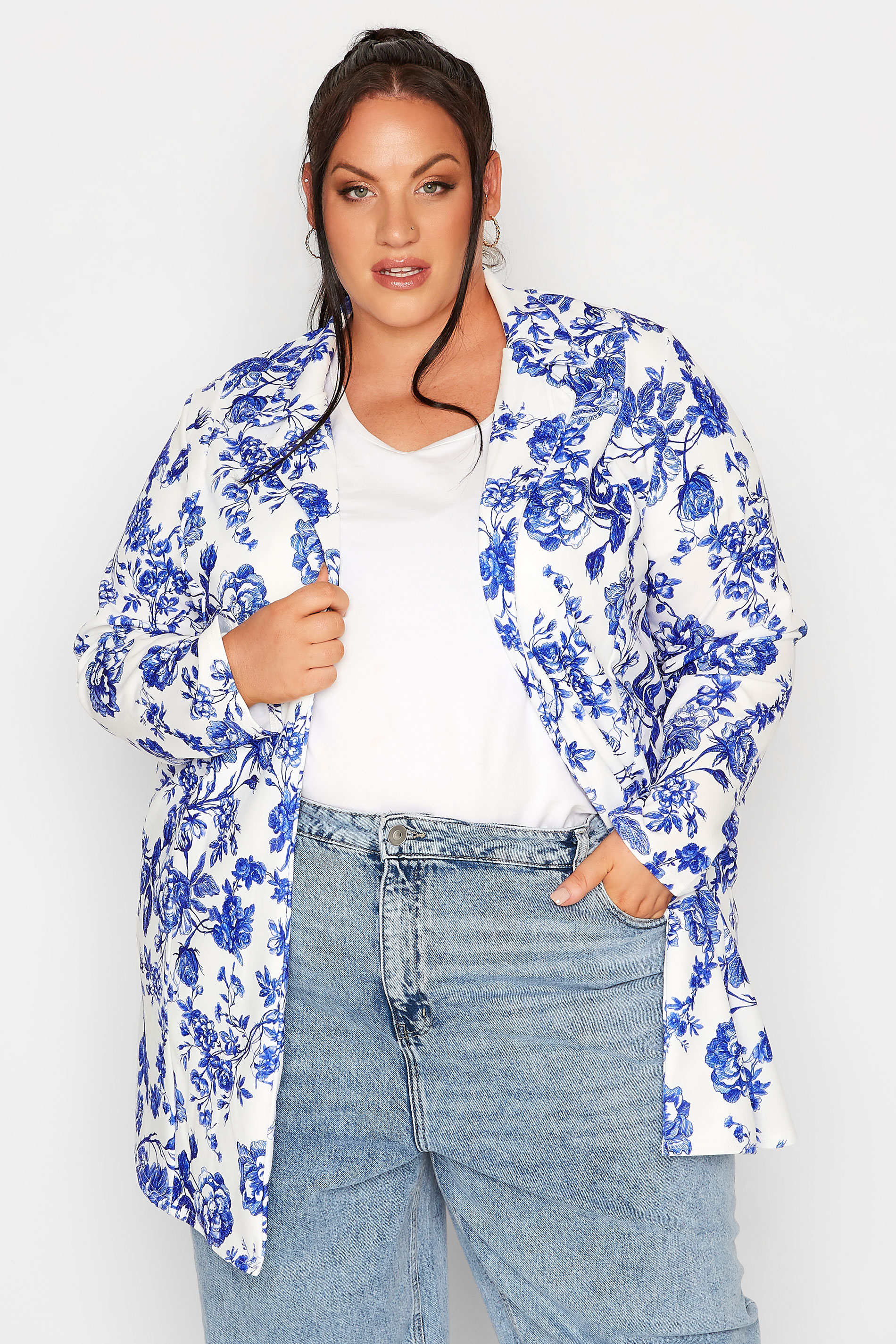 LIMITED COLLECTION Plus Size White & Blue Floral Print Blazer | Yours Clothing 1