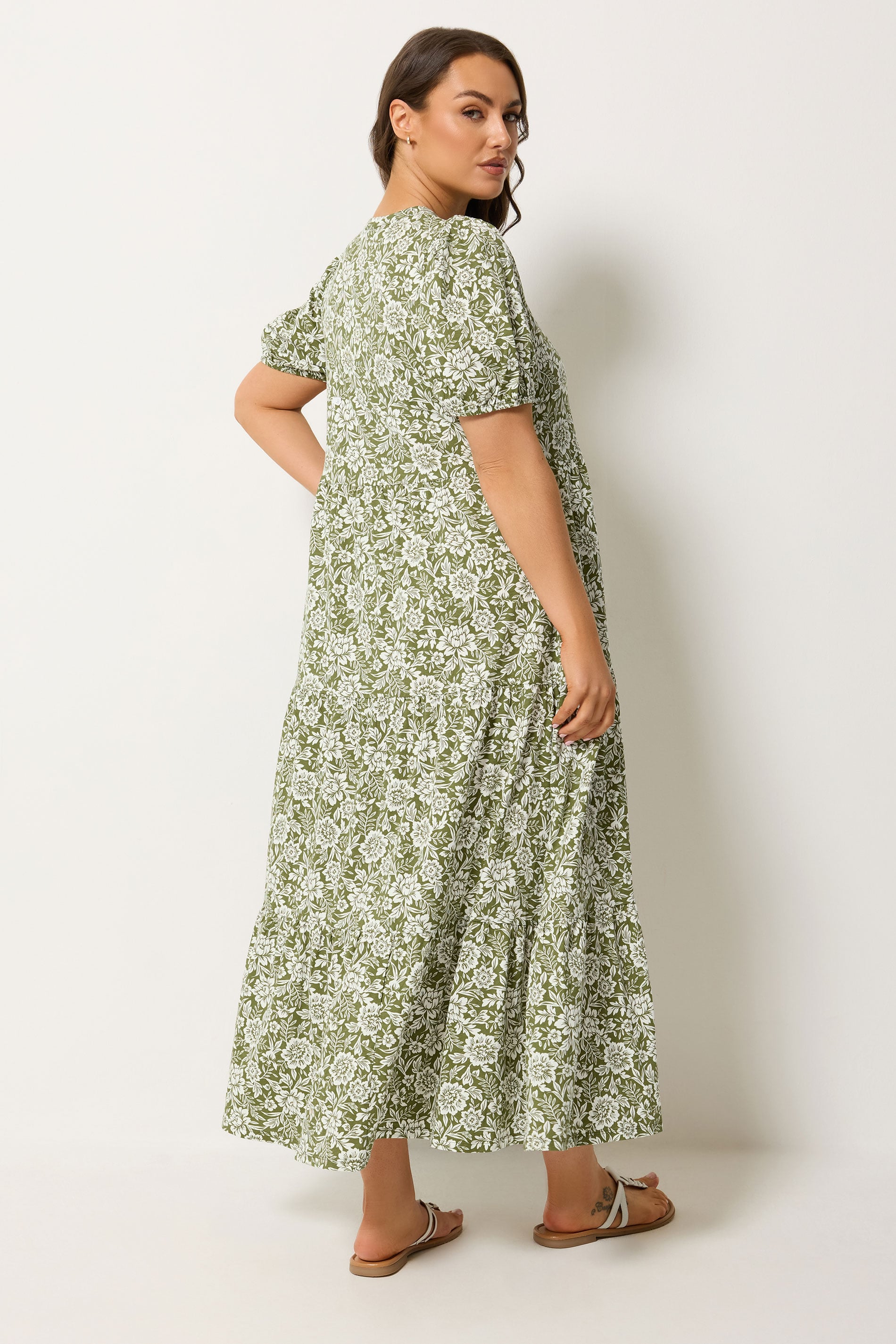 YOURS Plus Size Green Floral Tiered Maxi Dress | Yours Clothing 2