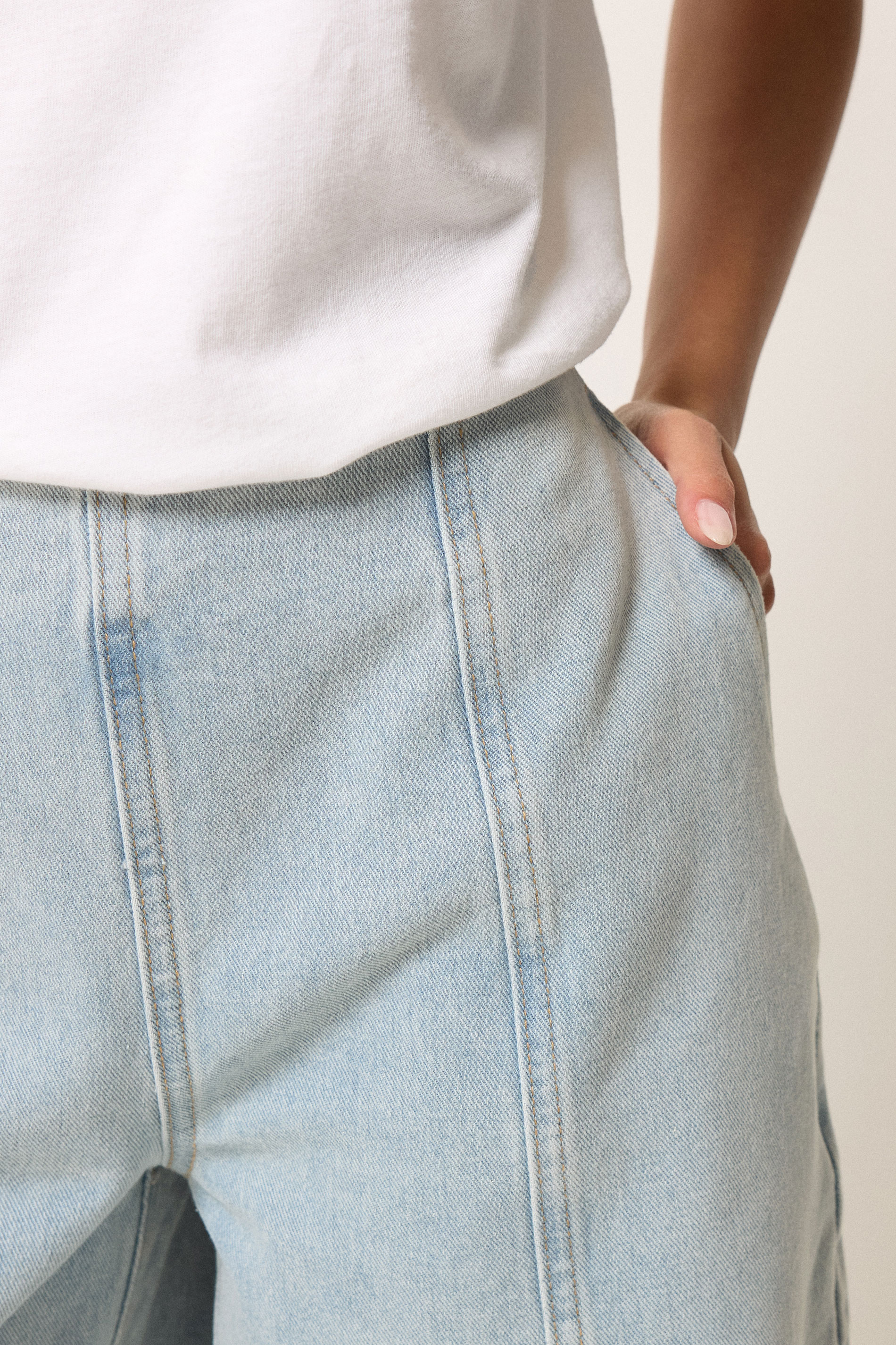 PixieGirl Petite Women's Light Blue Seam Front Balloon Jeans | PixieGirl 5